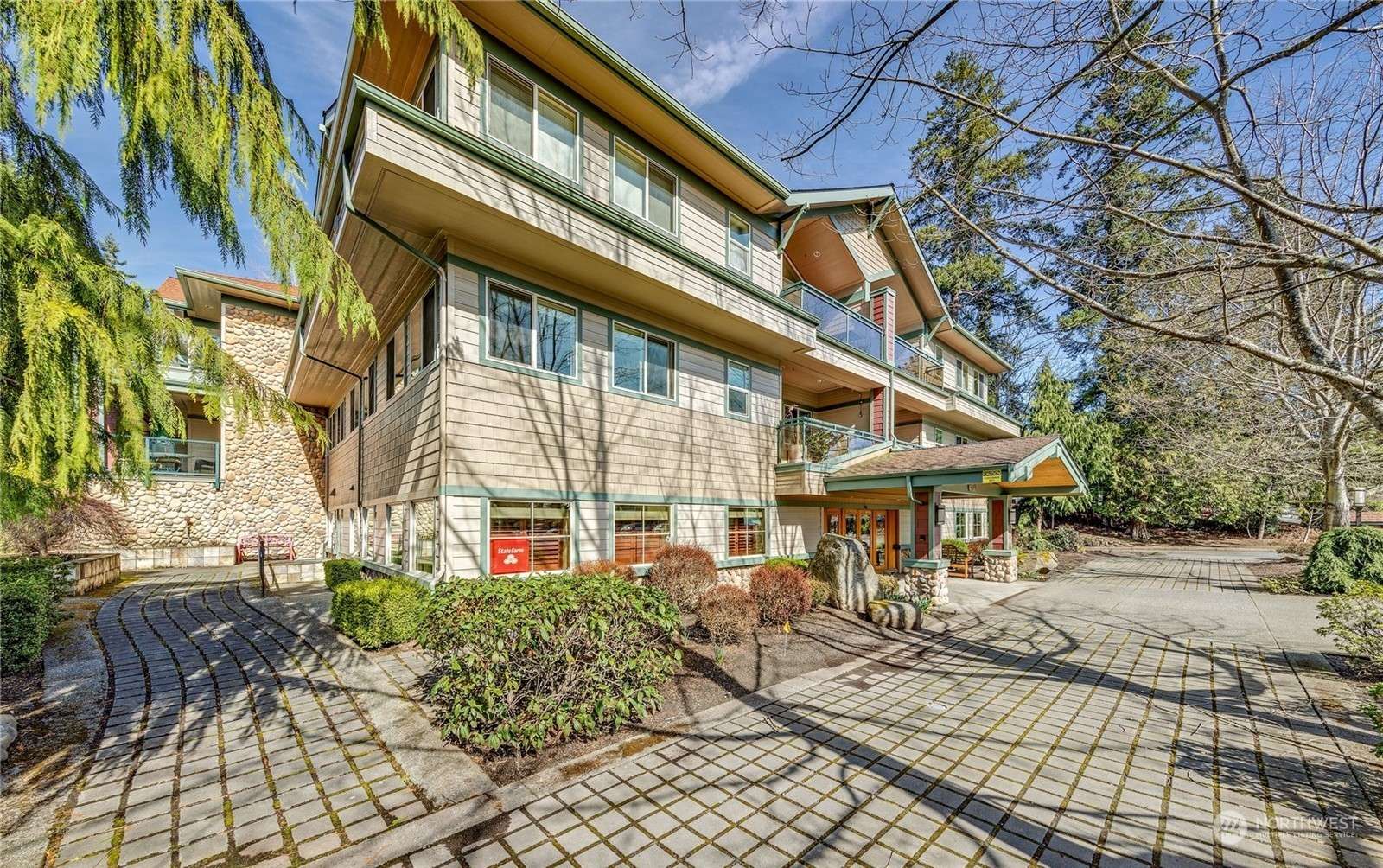 Bainbridge Island, WA 98110,360 Knechtel WAY NE #207