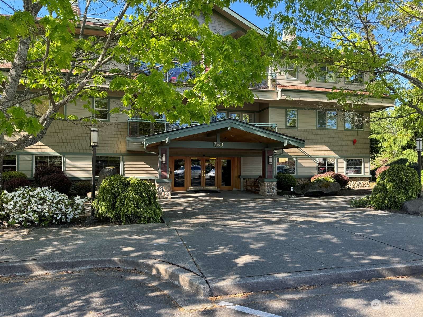 Bainbridge Island, WA 98110,360 Knechtel WAY NE #207