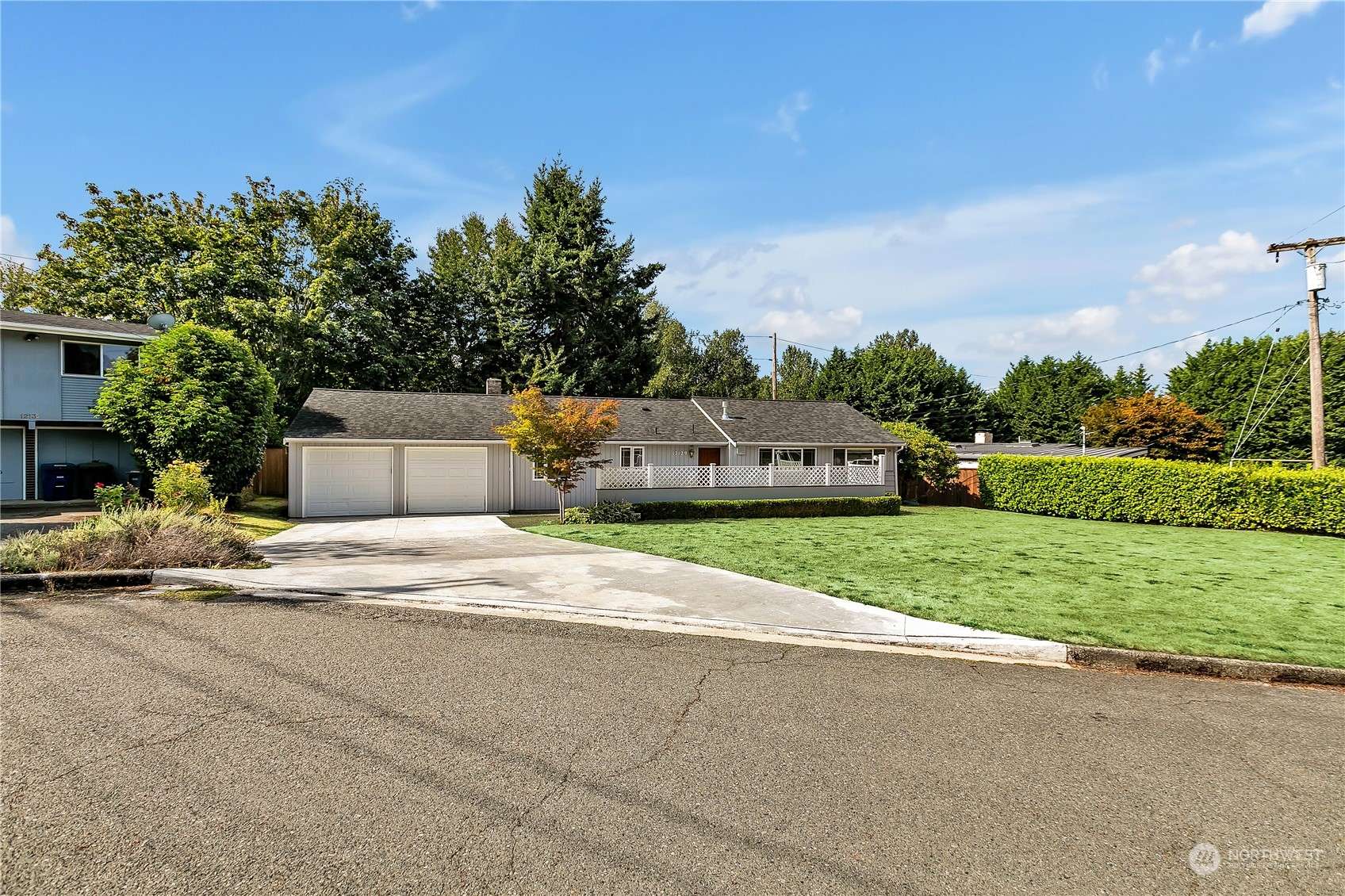 Bellevue, WA 98006,12129 SE 45th PL