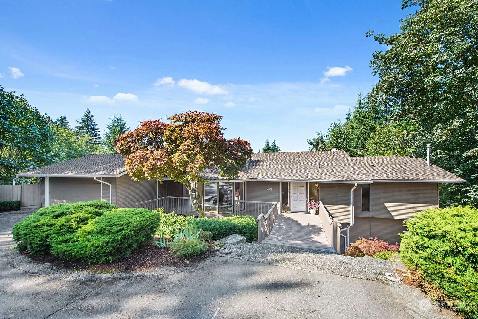 Mercer Island, WA 98040,4825 88th AVE SE