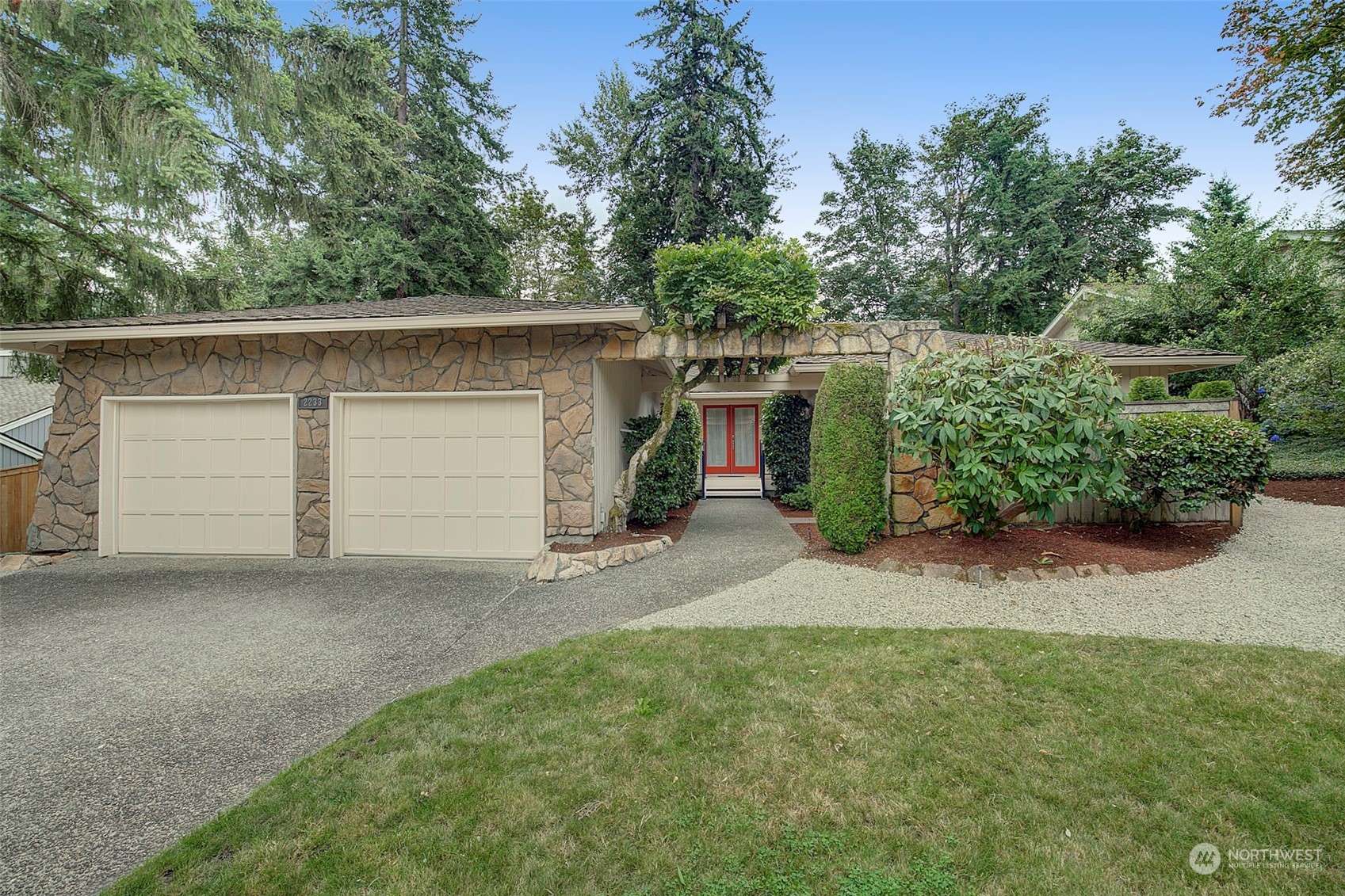 Sammamish, WA 98074,2233 Sahalee DR W