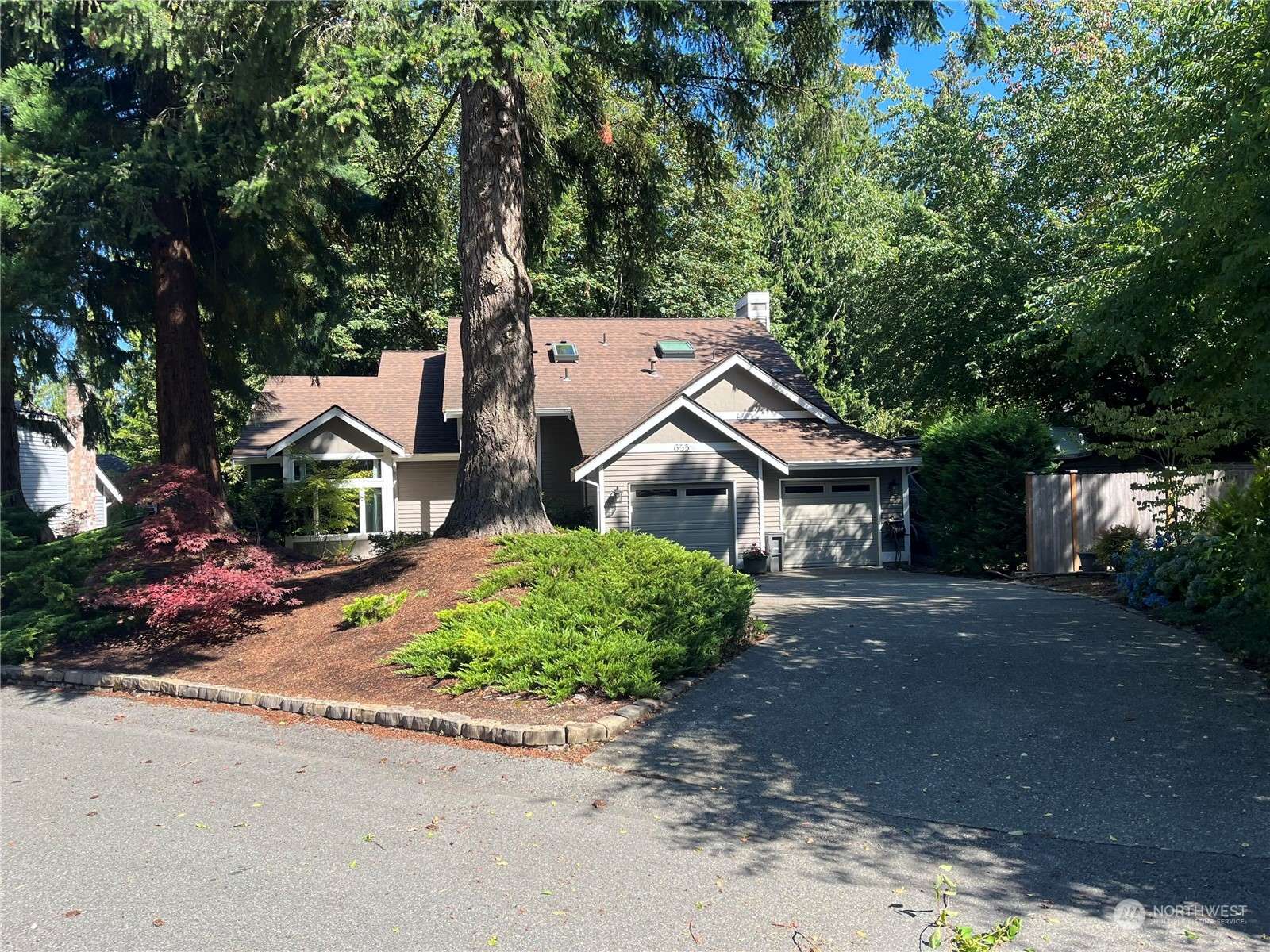 Issaquah, WA 98027,655 Jasmine PL NW