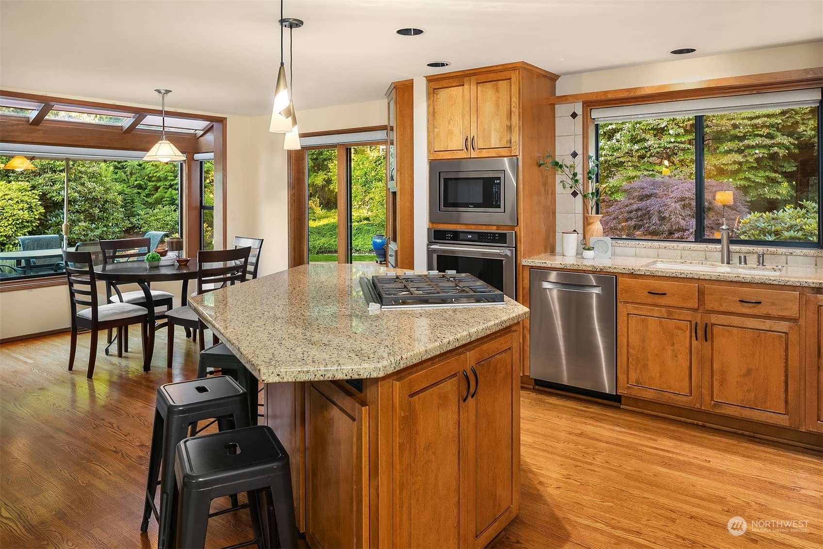 Issaquah, WA 98027,3045 Quinalt CT SW