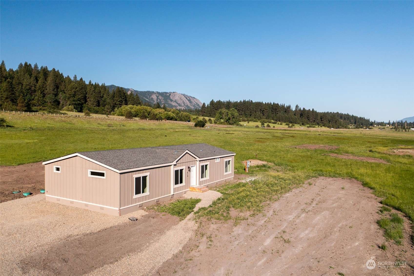 Cle Elum, WA 98908,470 Tetons LN