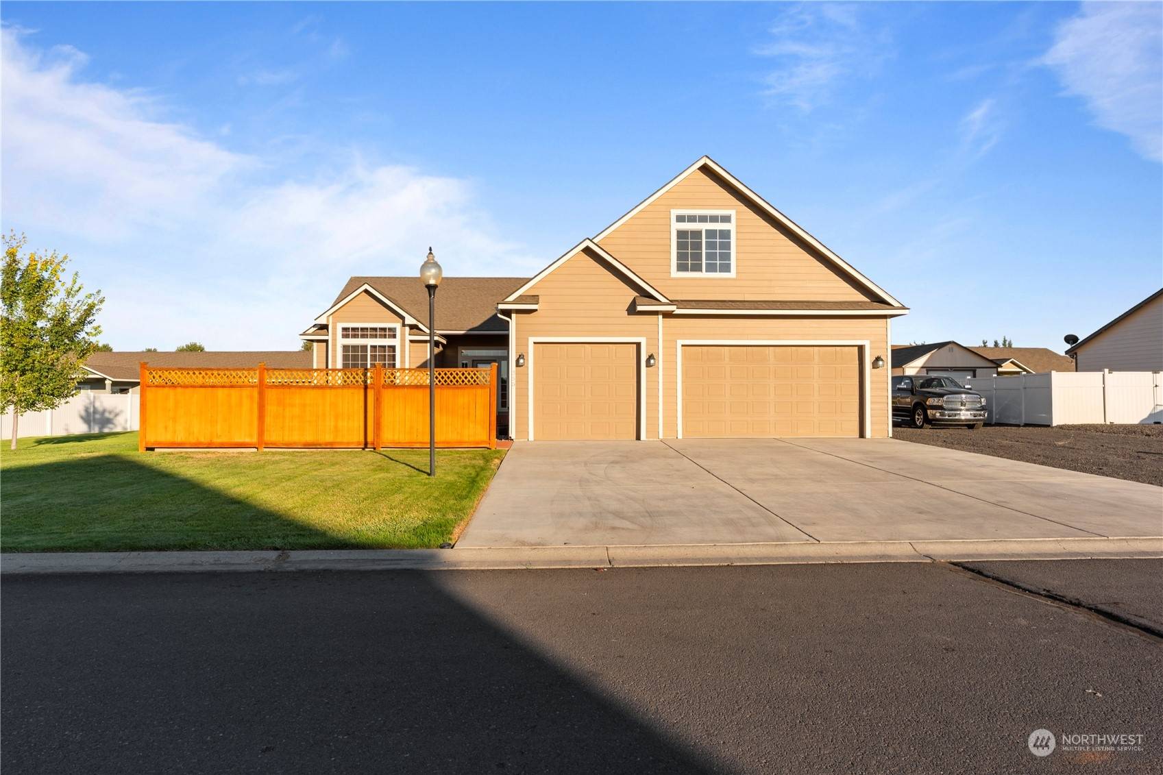 Moses Lake, WA 98837,355 SE Boylson ST