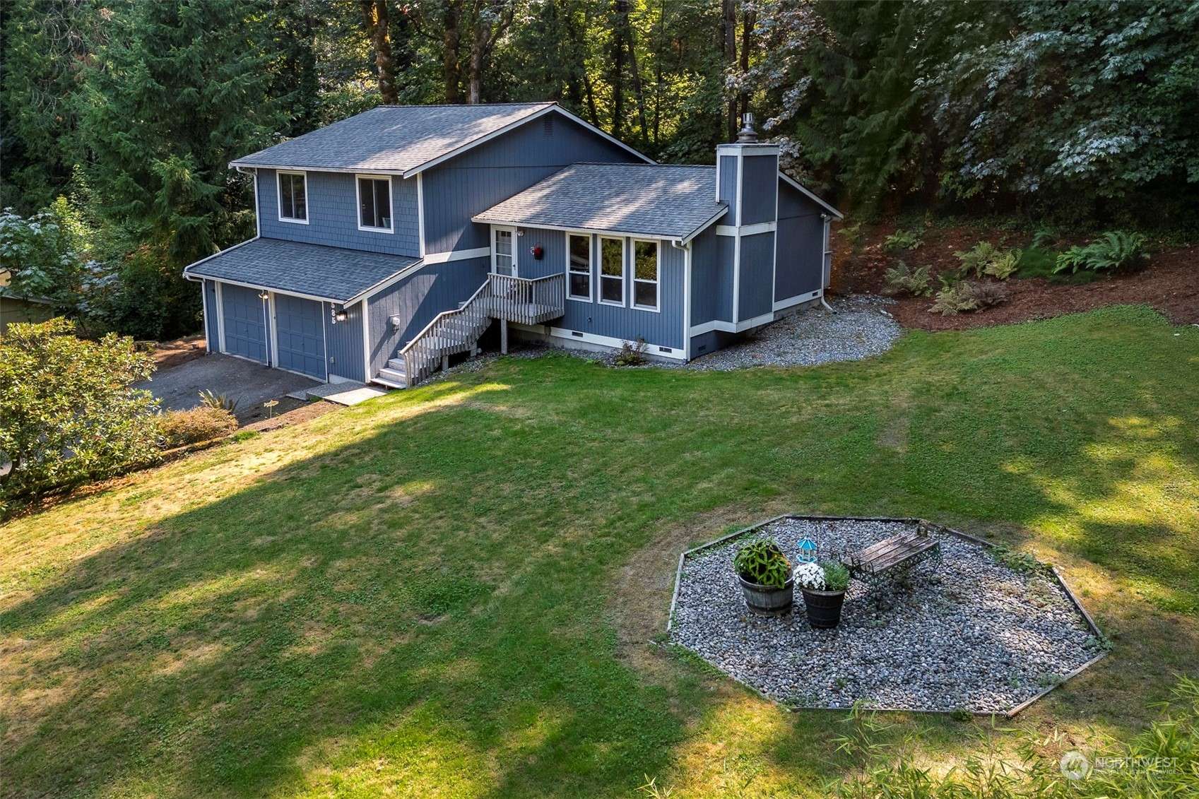 Issaquah, WA 98027,585 Mt. Cedar DR SW