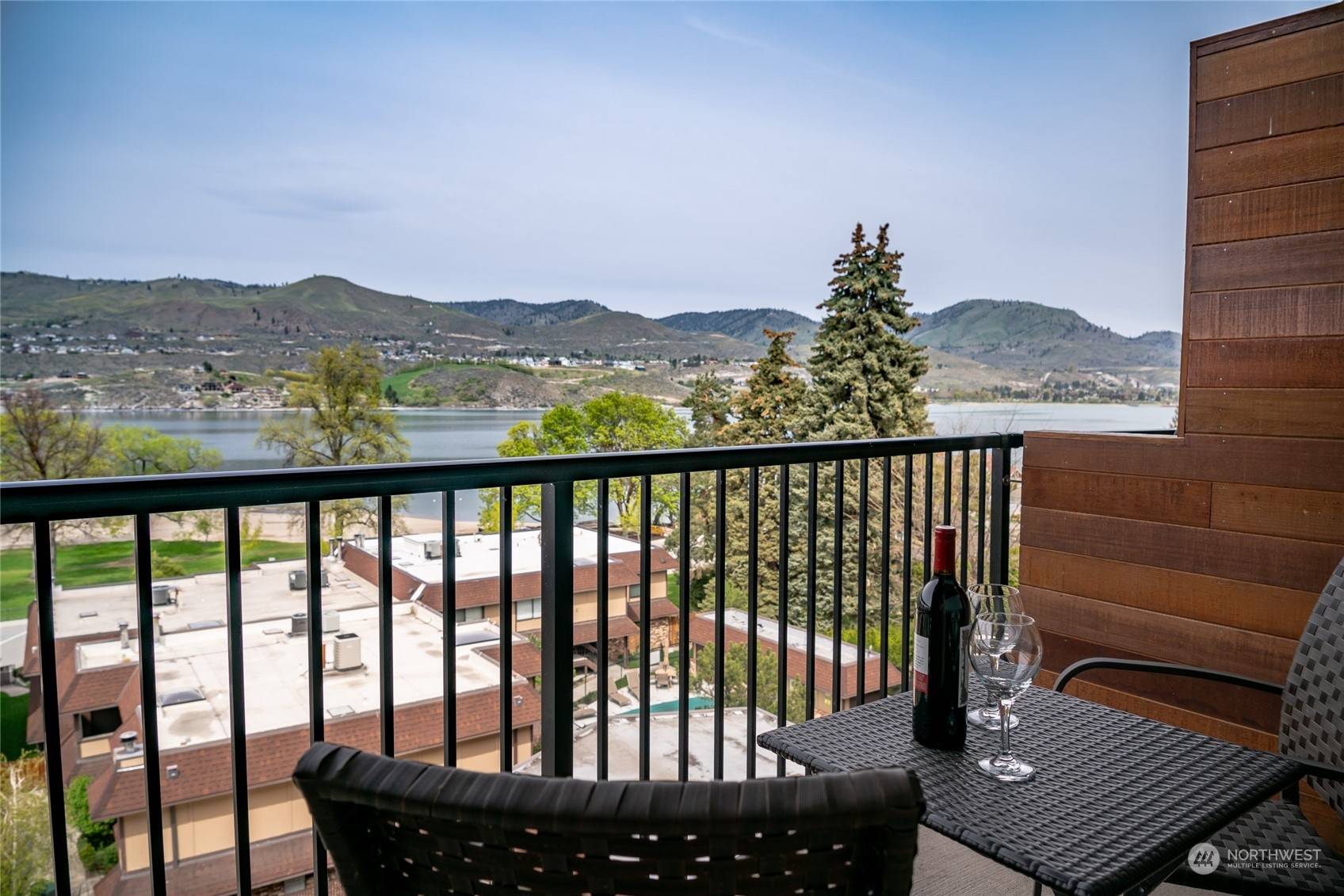 Chelan, WA 98816,2220 W Woodin AVE #408