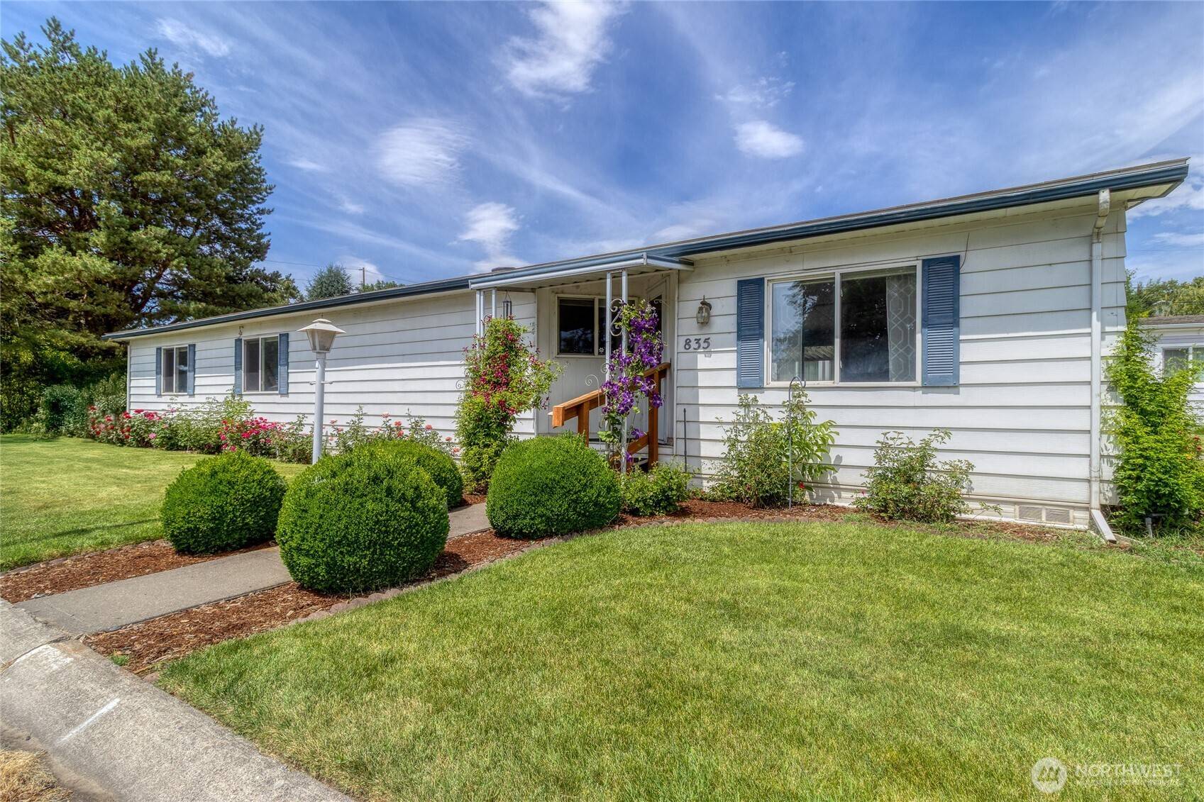 College Place, WA 99324,835 SE Scenic View DR