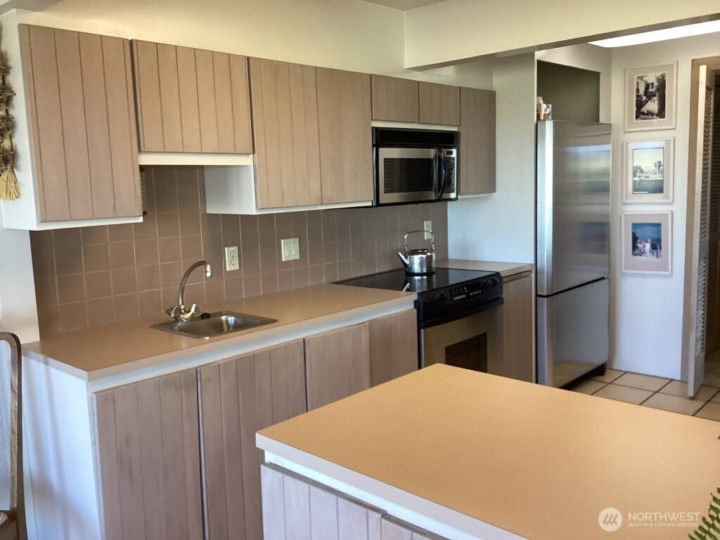 Ocean Park, WA 98640,35601 G ST #1