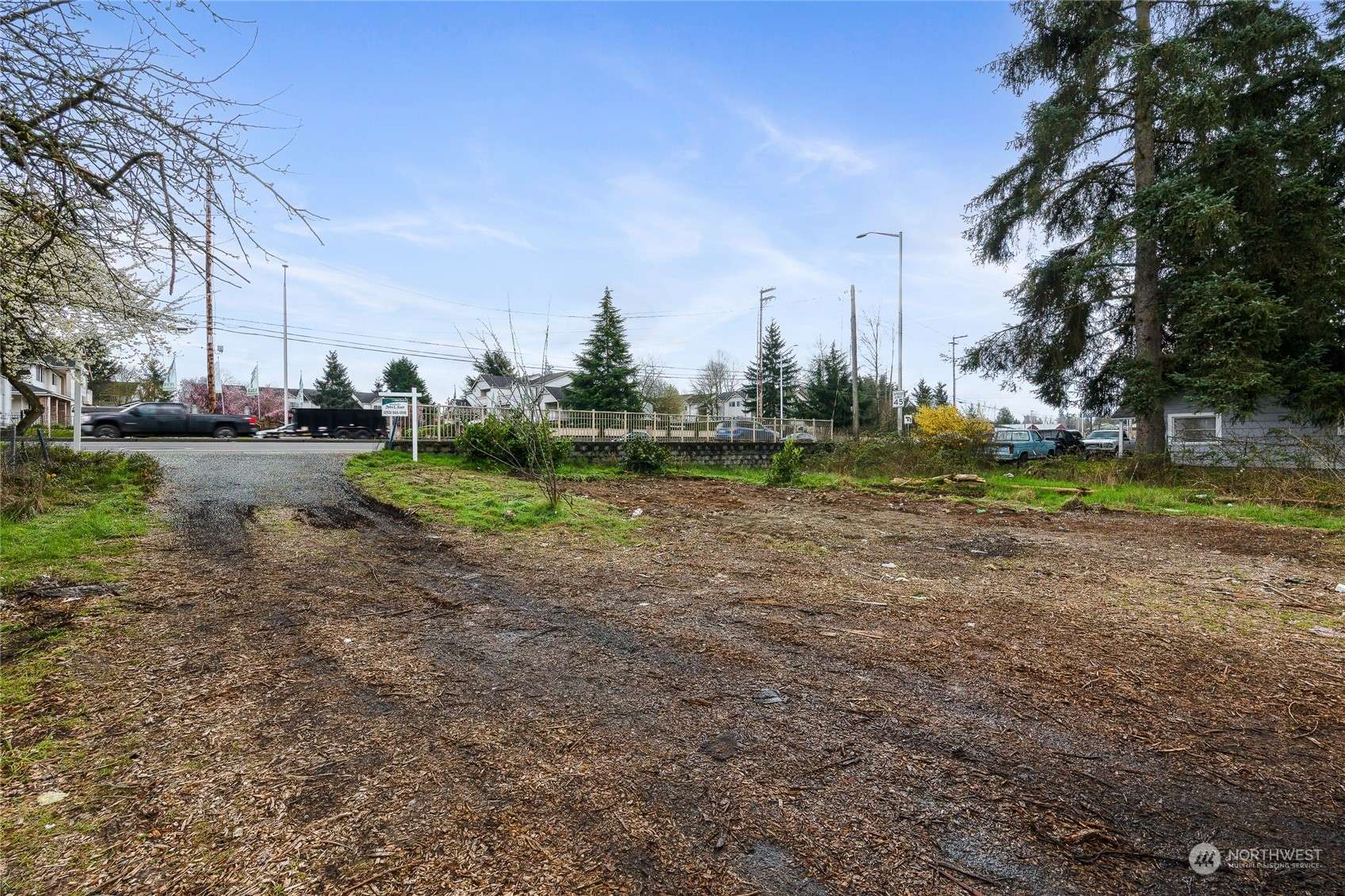 Puyallup, WA 98373,11704 Canyon RD