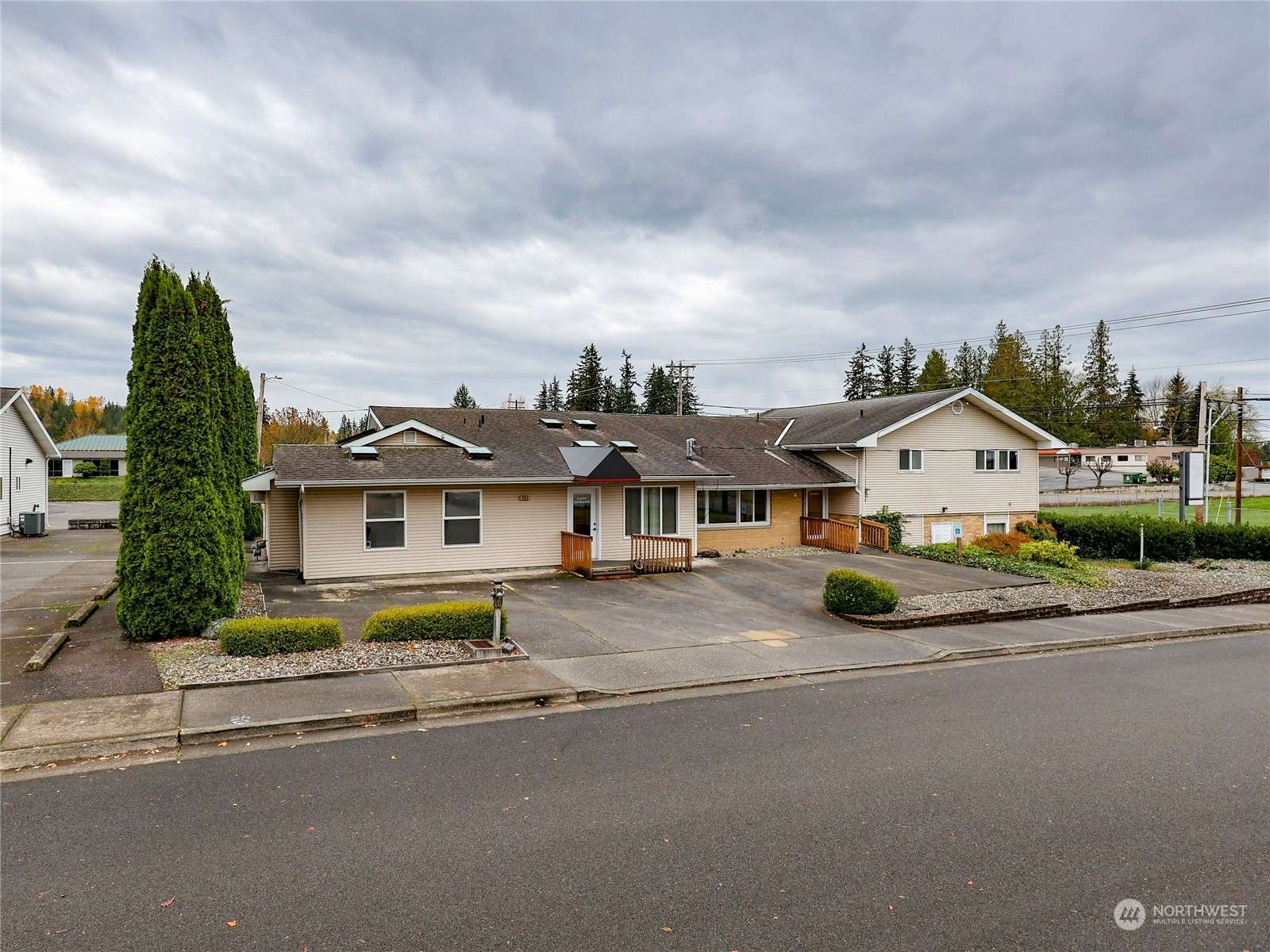 Arlington, WA 98223,902 E Maple ST