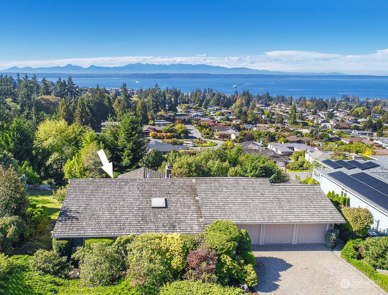 Edmonds, WA 98020,127 Skyline DR