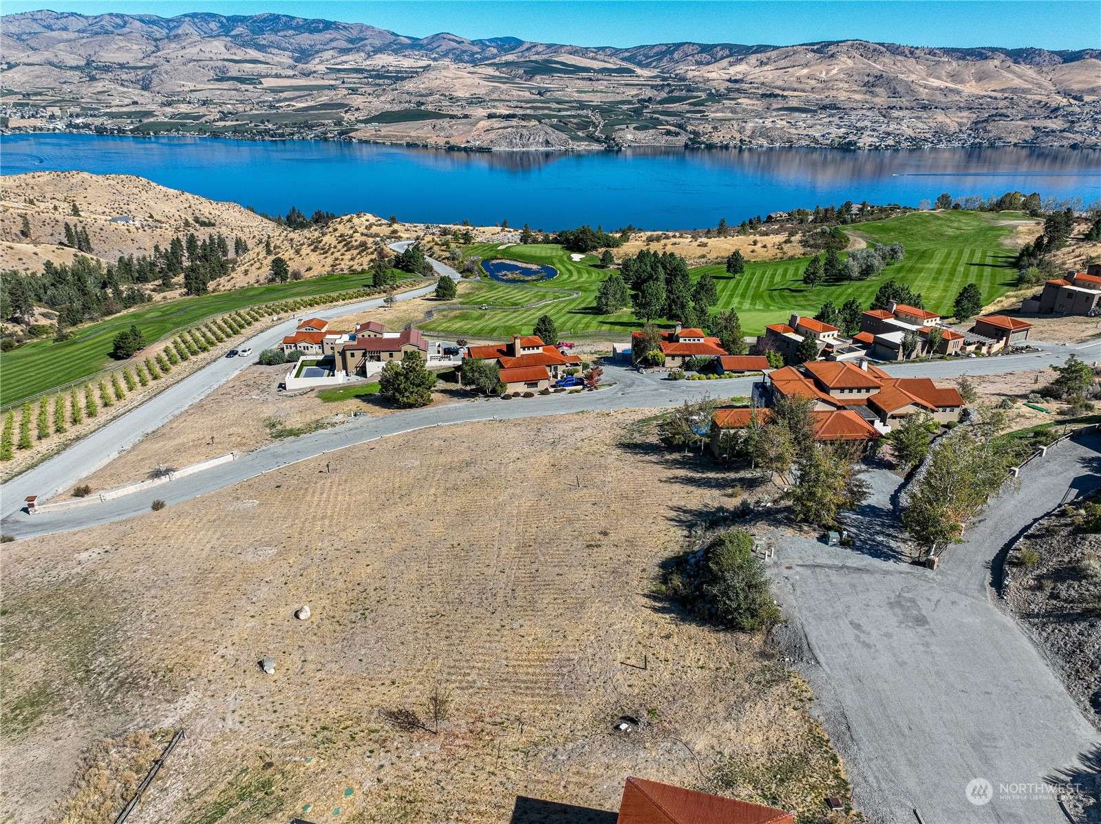 Chelan, WA 98816,334 Paintbrush Rd