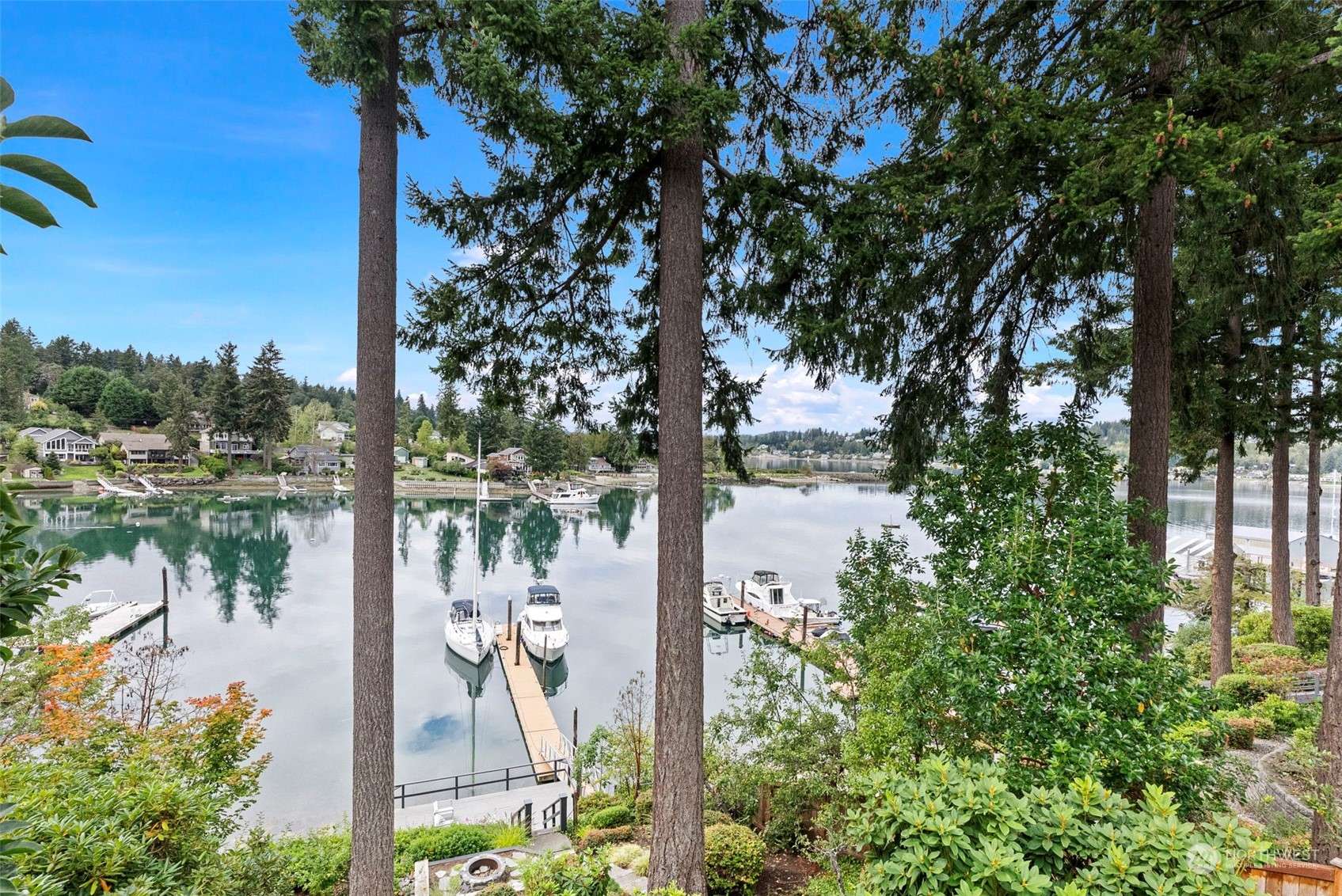 Fox Island, WA 98333,286 Shorewood CT