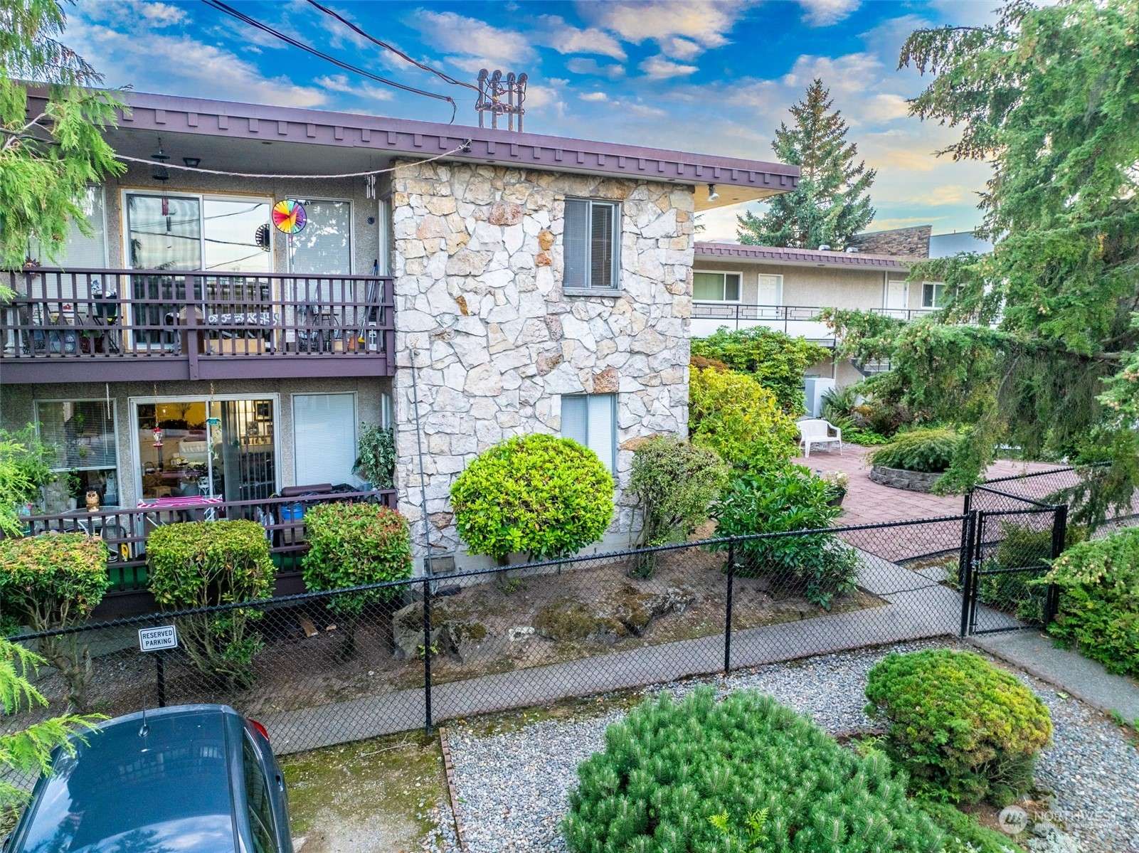 Burien, WA 98166,443 SW 154th ST
