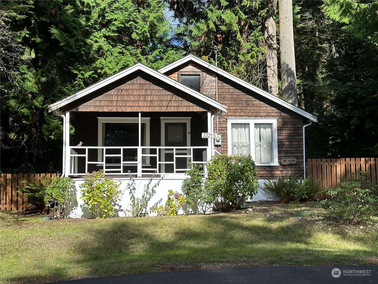 Camano Island, WA 98282,3321 Walnut CT