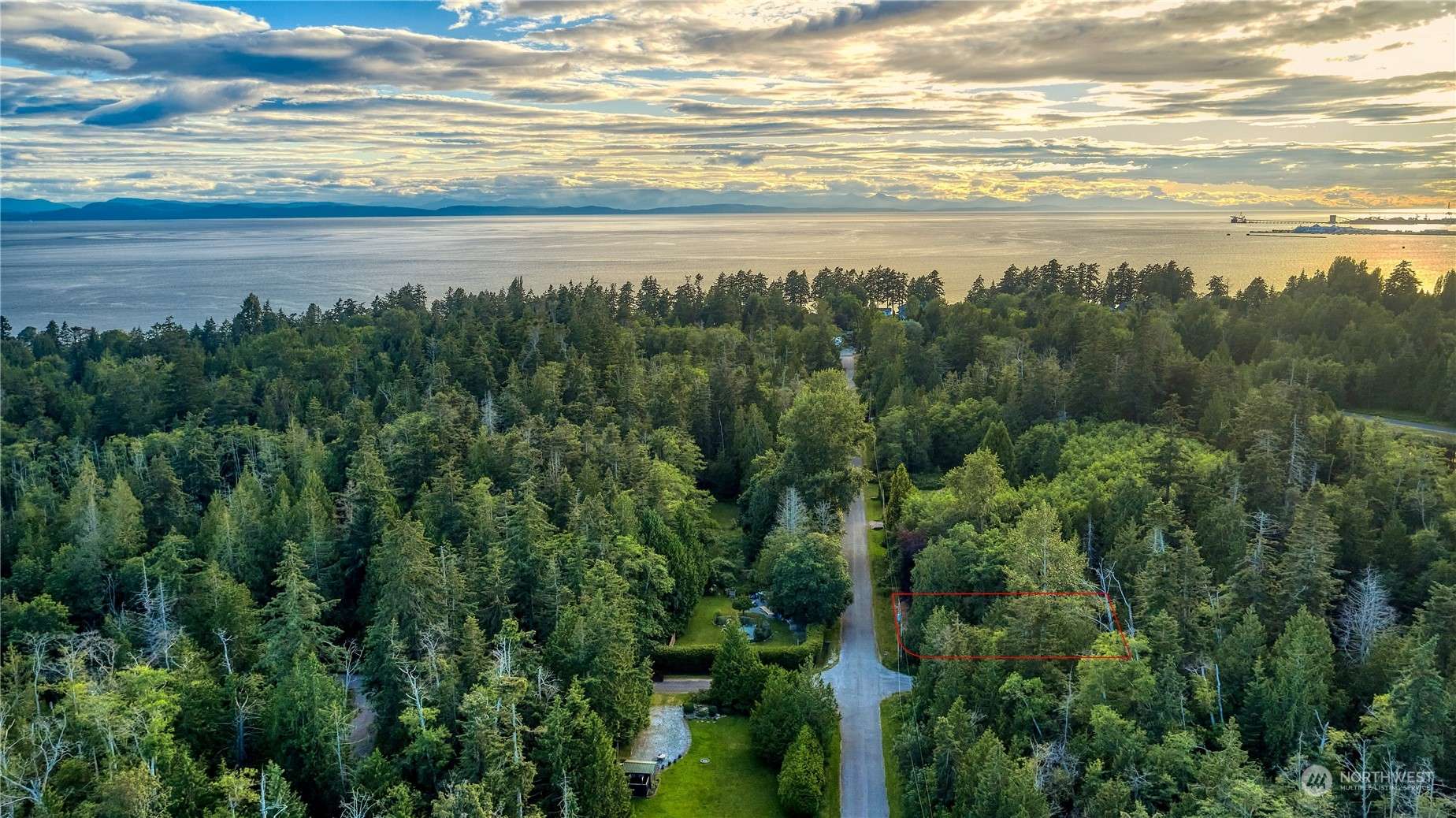 Point Roberts, WA 98281,1394 Rex ST