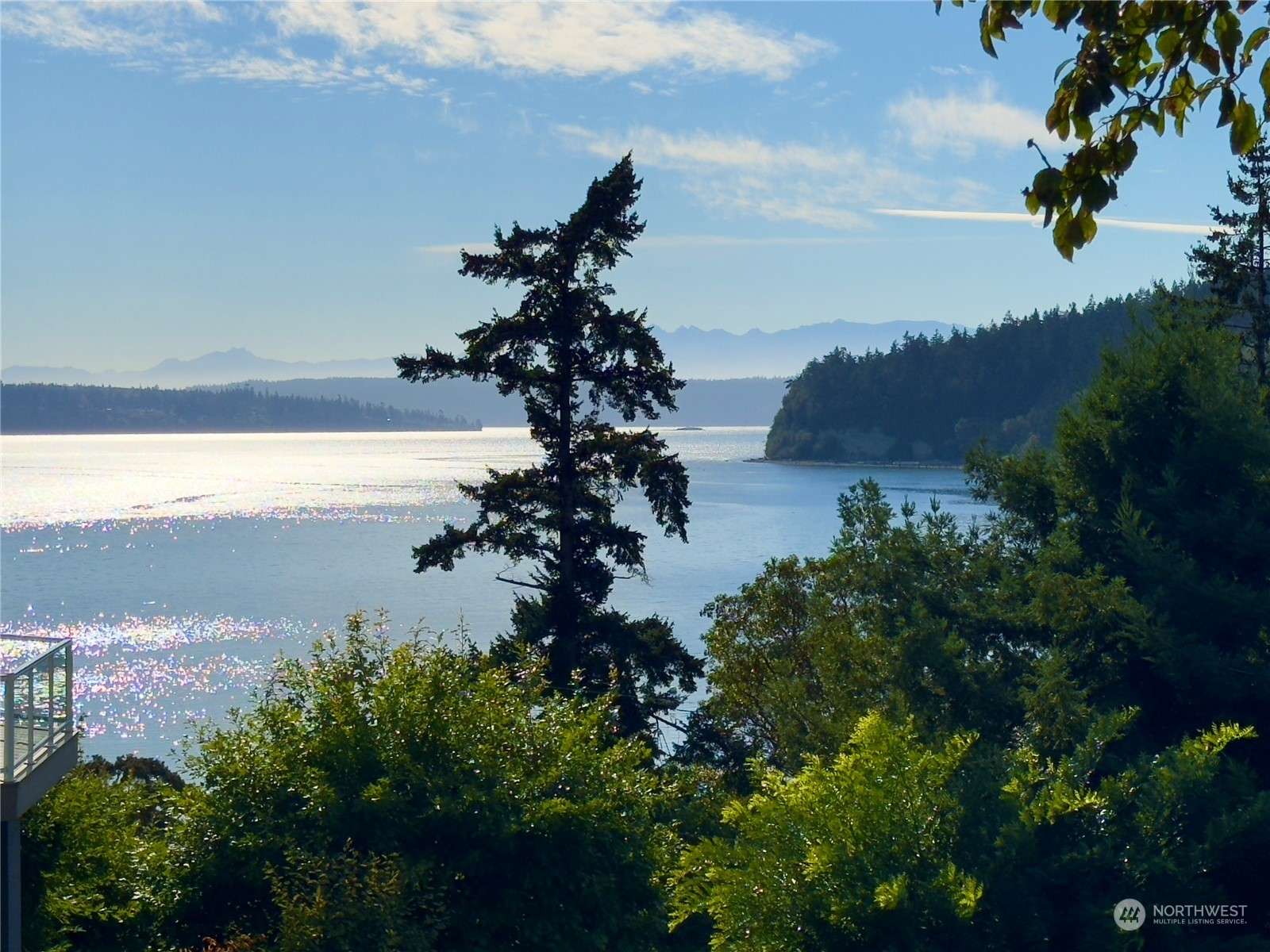 Camano Island, WA 98282,2195 Bay Vista LN