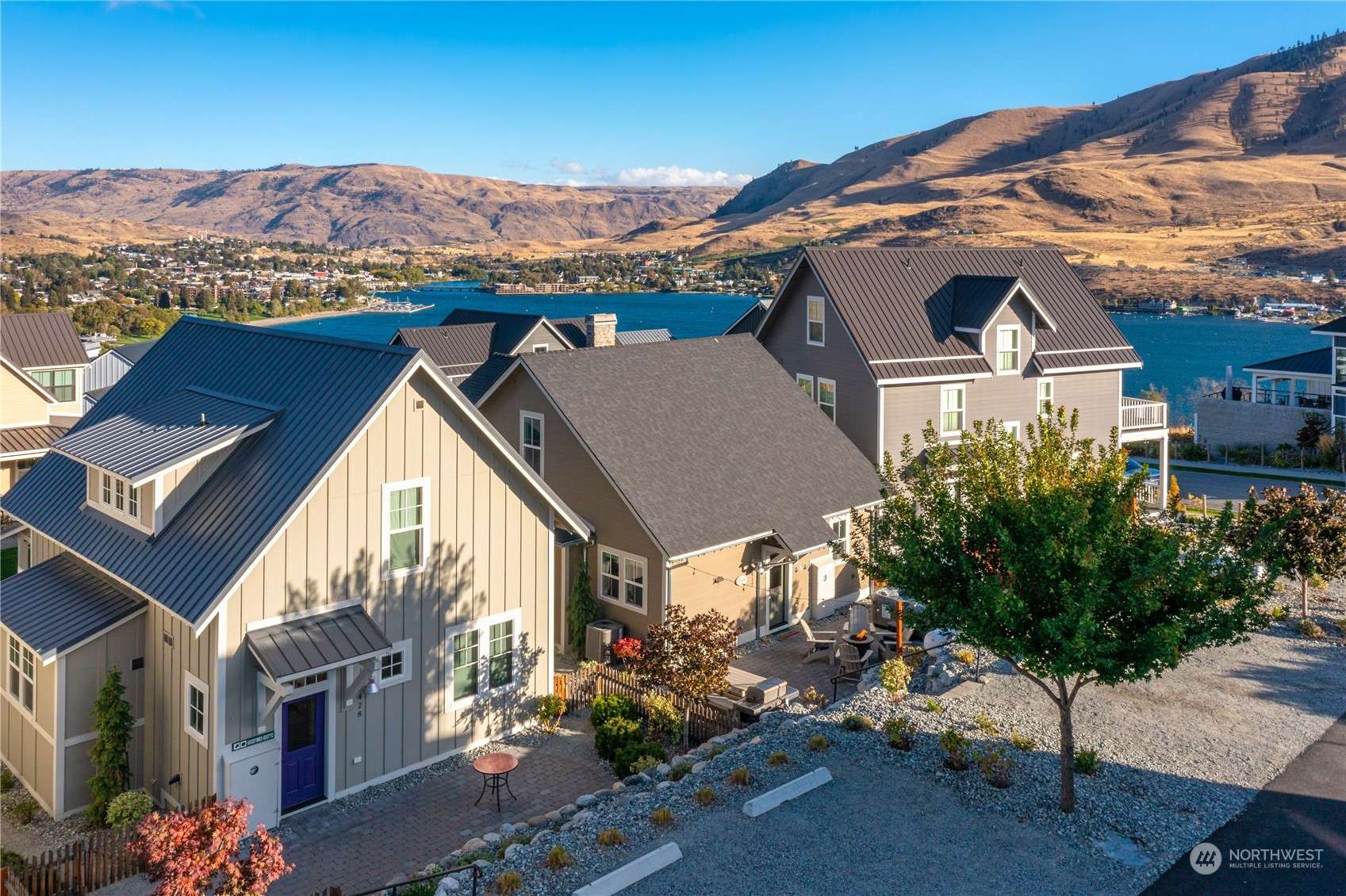 Chelan, WA 98816,417 Mackinaw LN