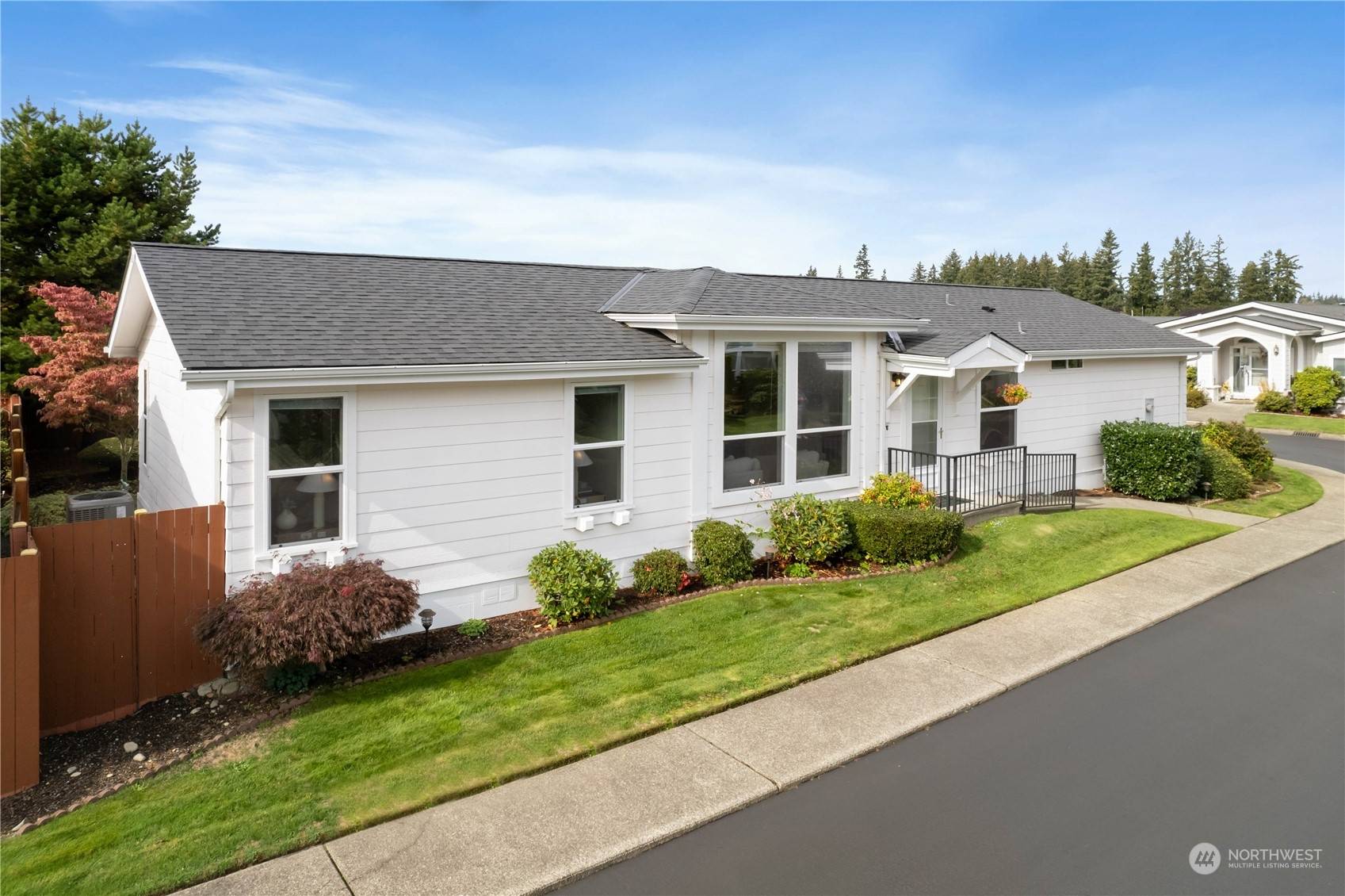 Maple Valley, WA 98038,22319 SE 242nd PL