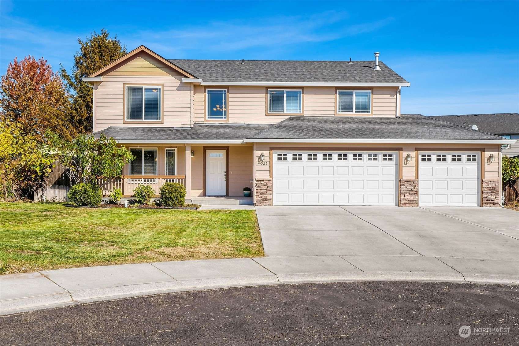 Moses Lake, WA 98837,523 S Harborview ST