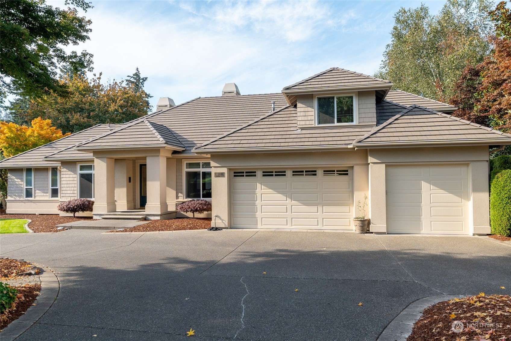 Olympia, WA 98501,6512 Turnberry LN SE