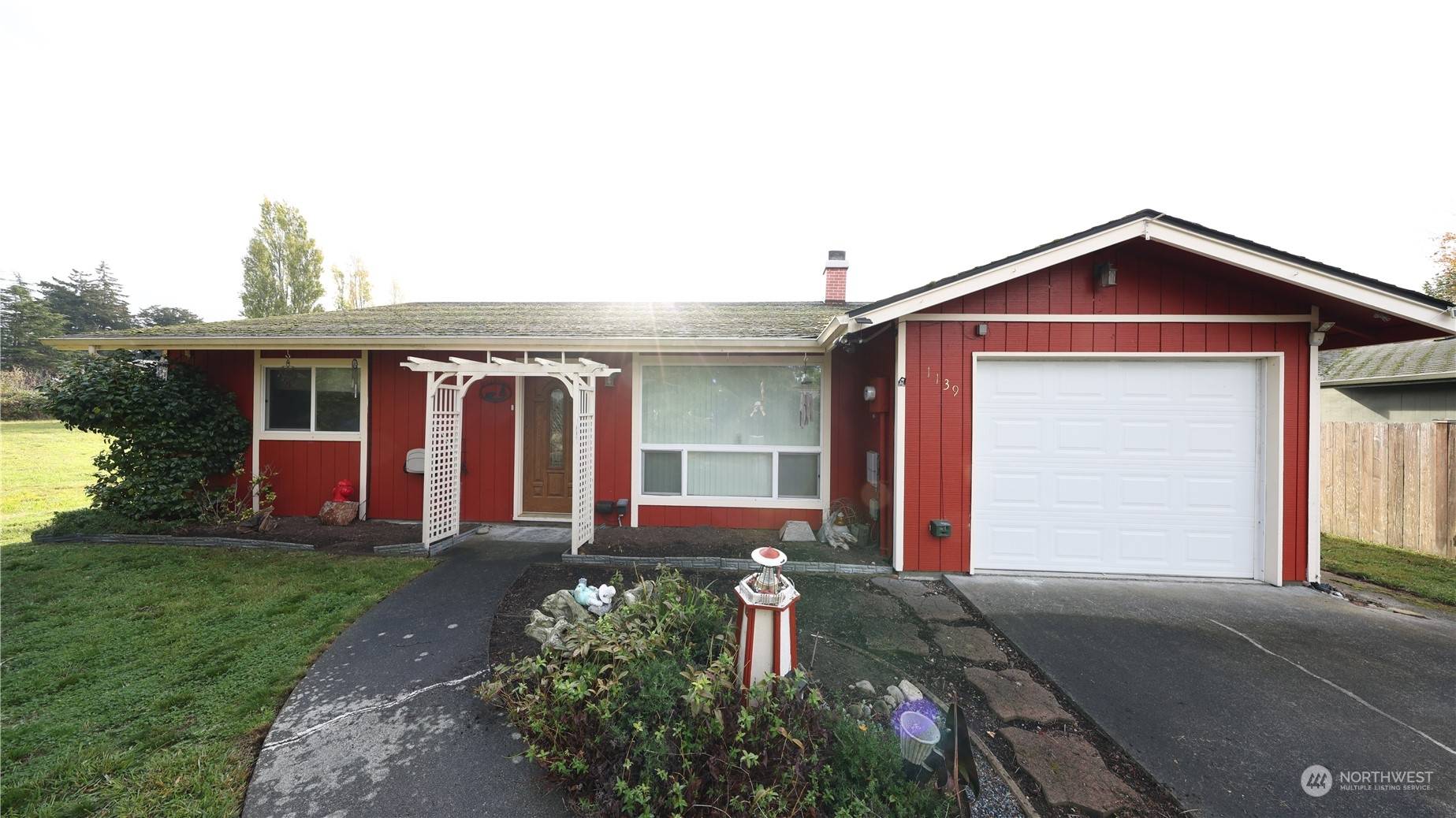 Oak Harbor, WA 98277,1139 Sparrow DR