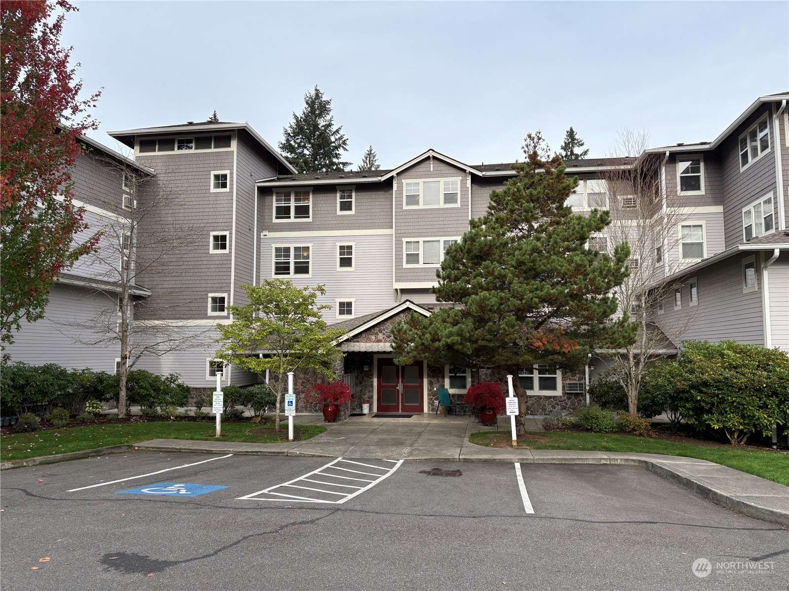 Issaquah, WA 98029,4535 Providence Point PL SE #301