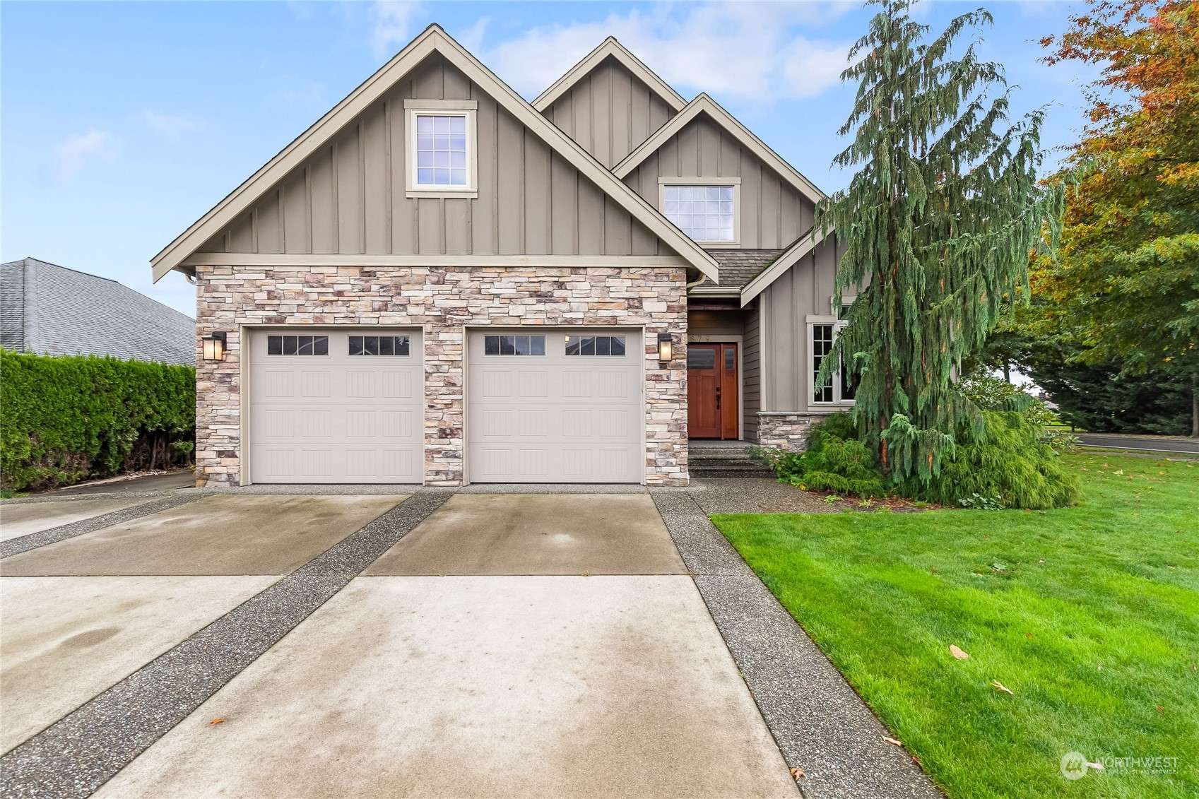 Lynden, WA 98264,879 Bentgrass WAY