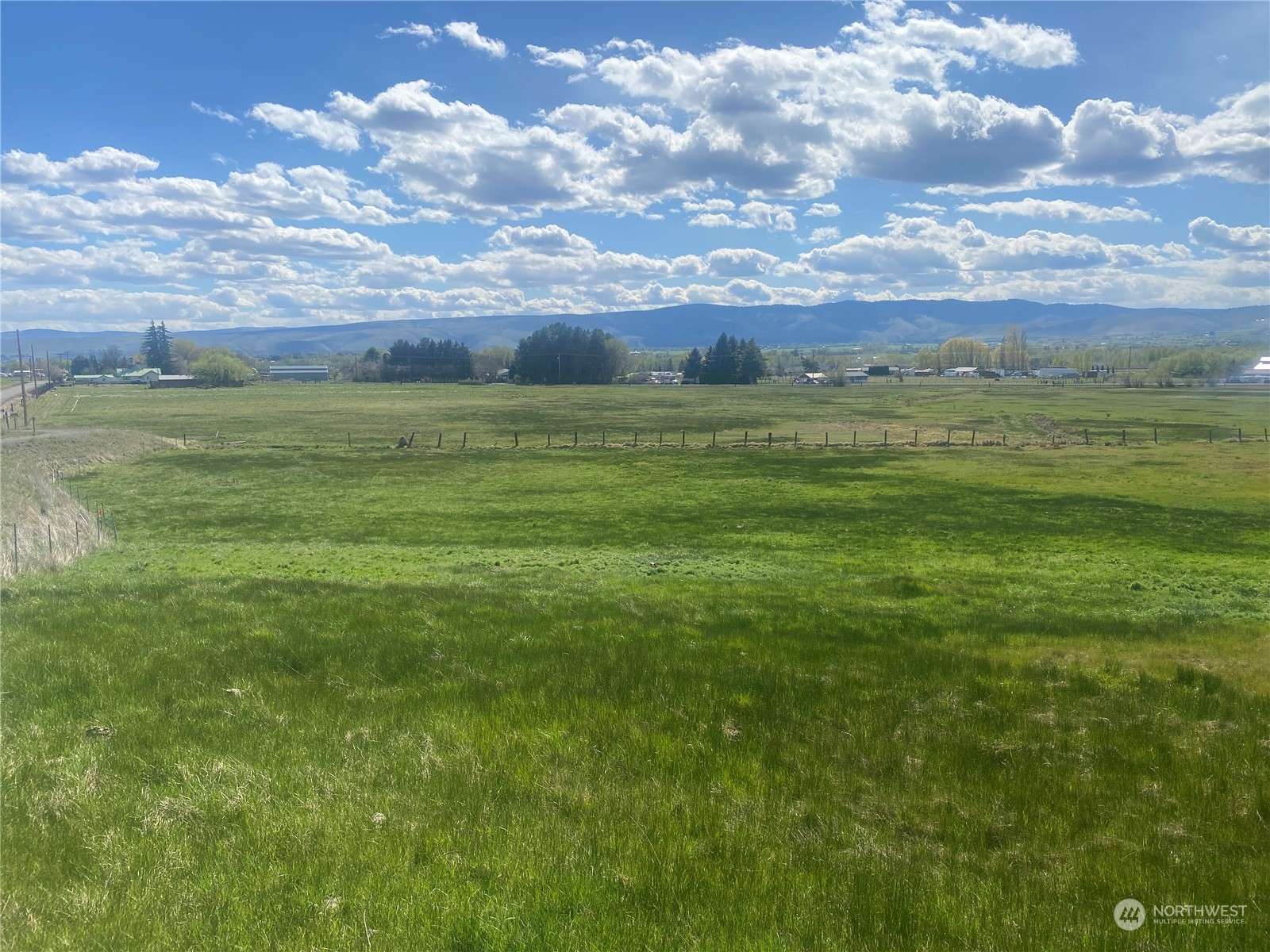 Ellensburg, WA 98926,5 XX Faust RD