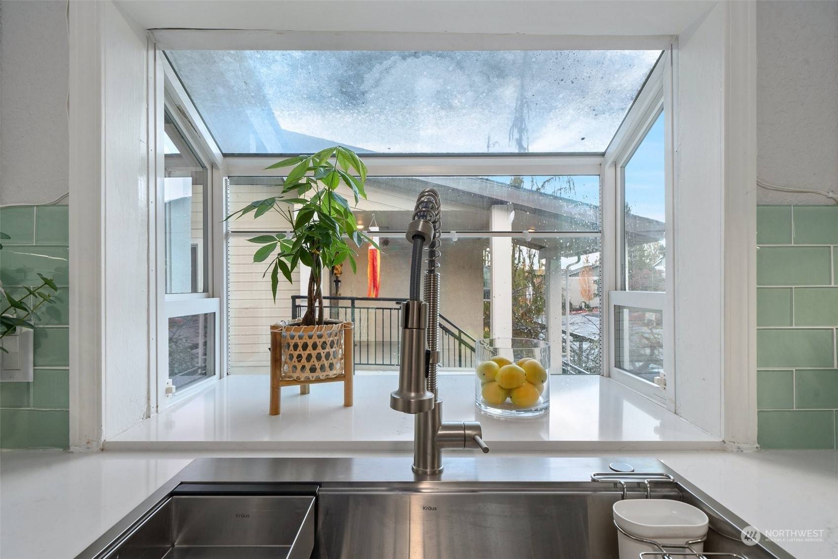 Bellevue, WA 98005,701 136th PL NE #B5