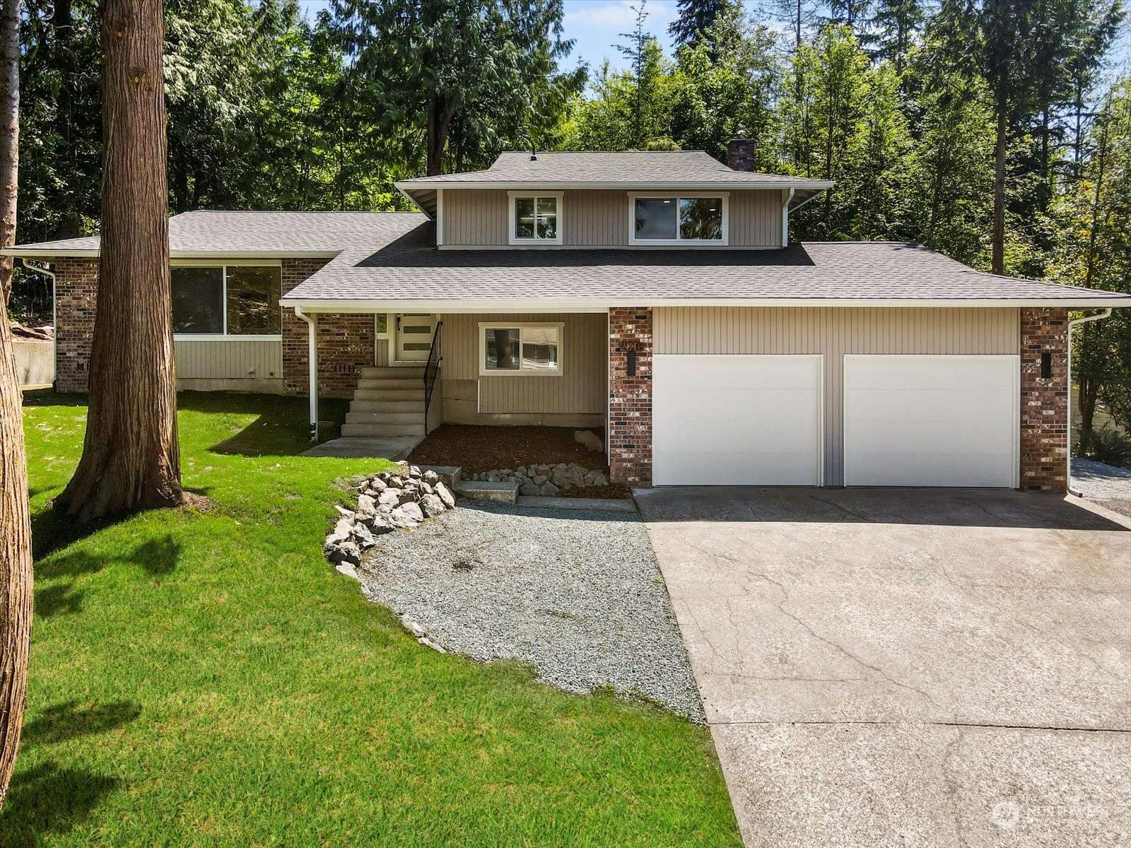 Mount Vernon, WA 98273,2716 Iroquois DR