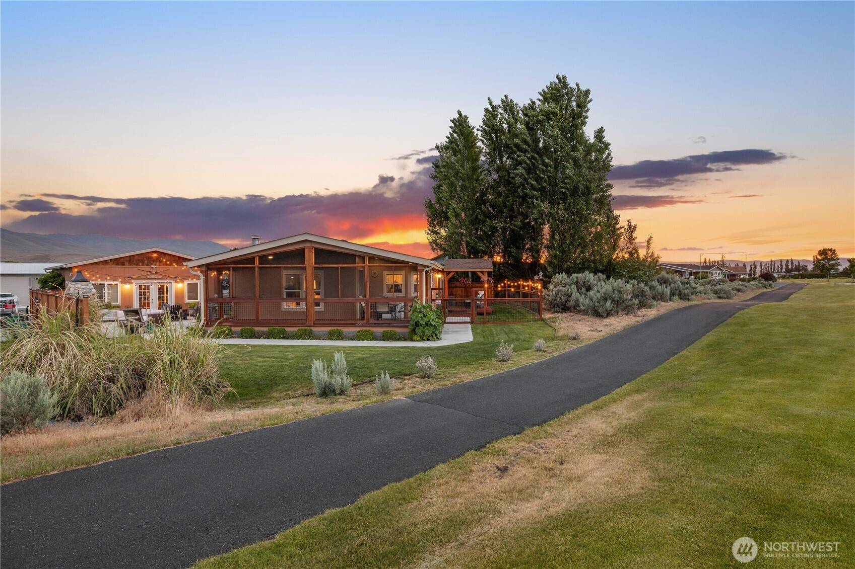 Mattawa, WA 99349,205 Fairway PL SW