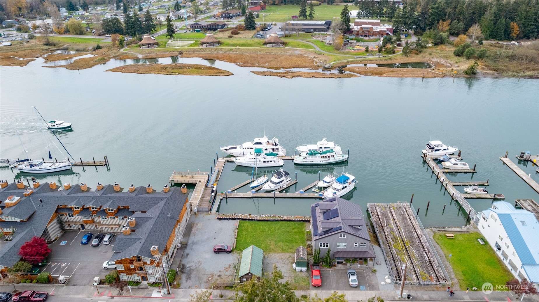 La Conner, WA 98257,317 N 1st ST