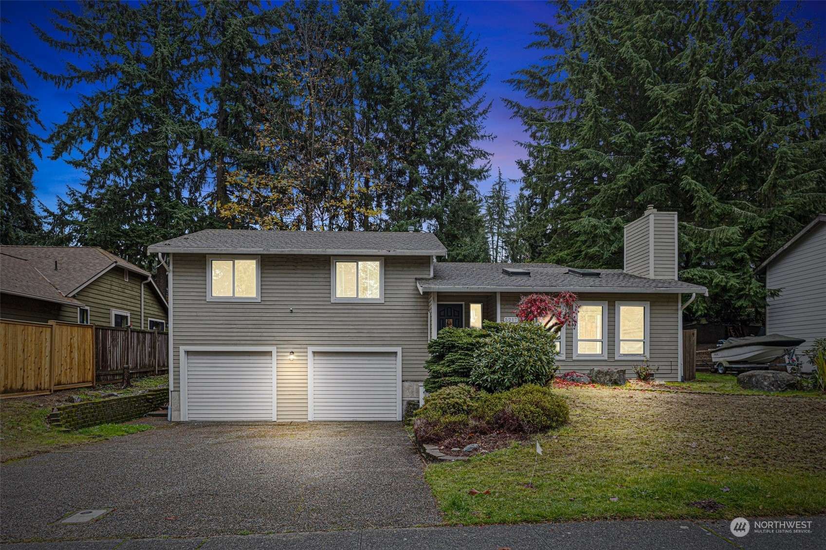 Federal Way, WA 98023,5217 SW 326th ST