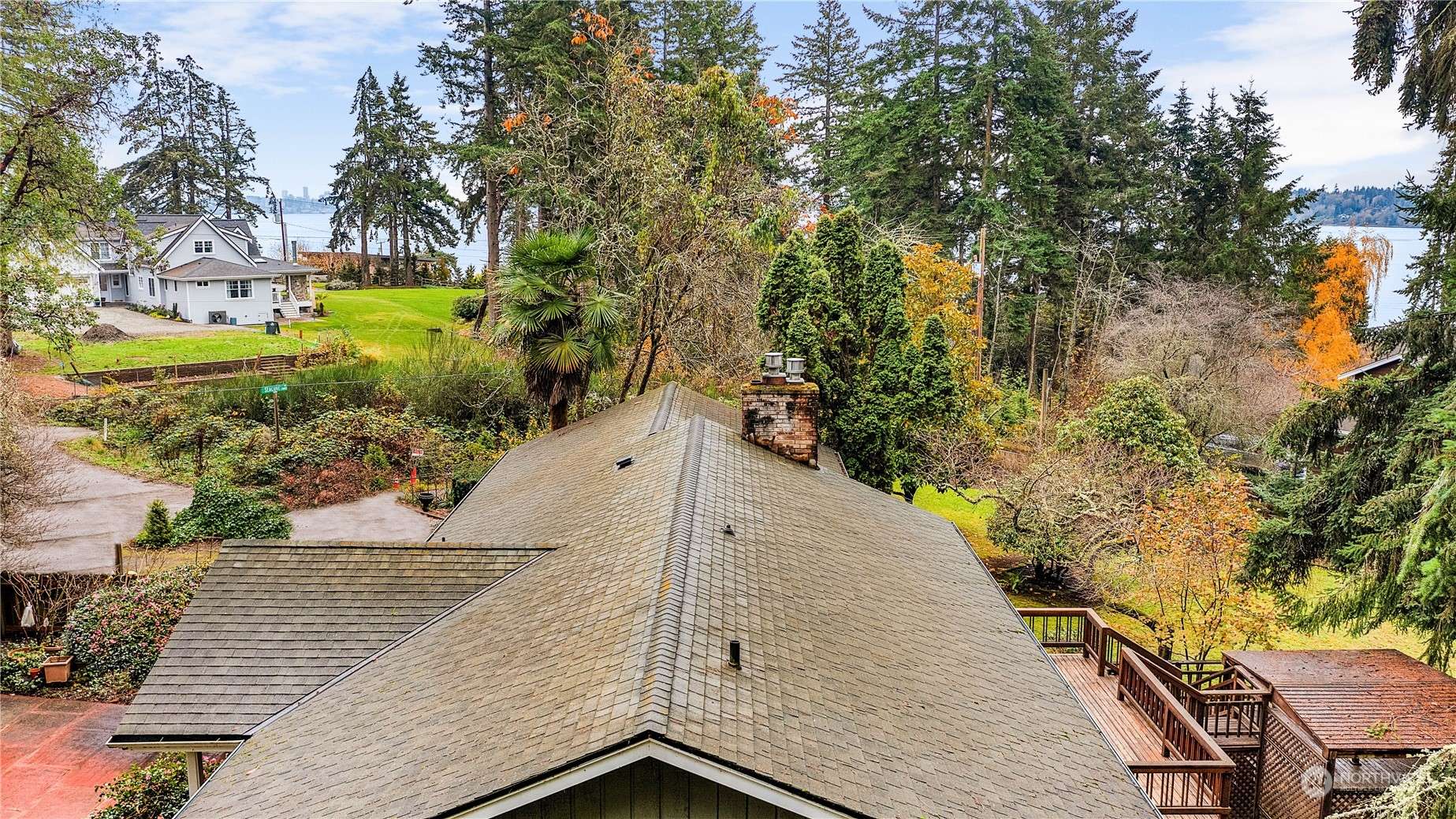 Bainbridge Island, WA 98110,10525 Seacove LN NE