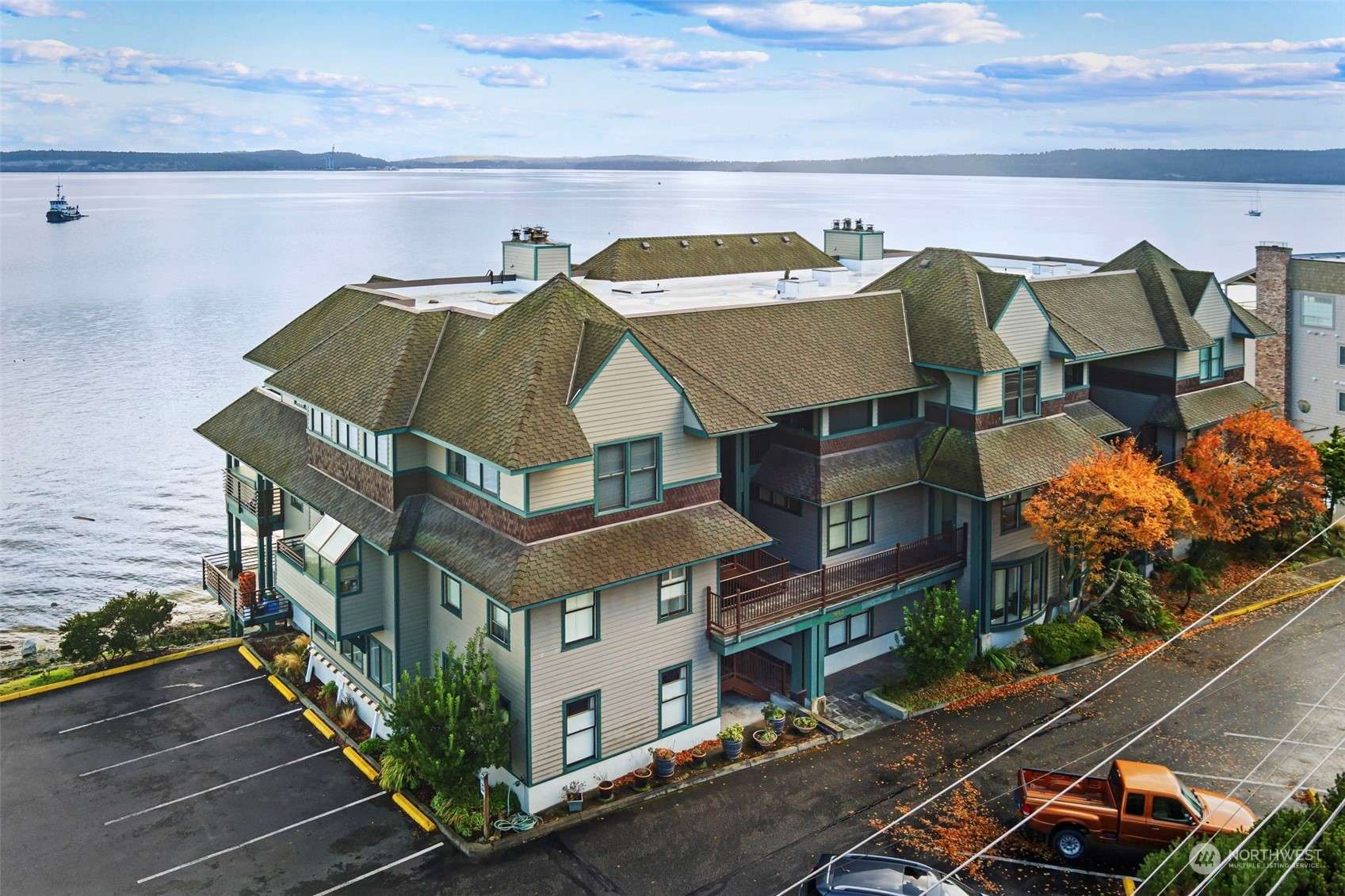 Port Townsend, WA 98368,1633 Water ST #1