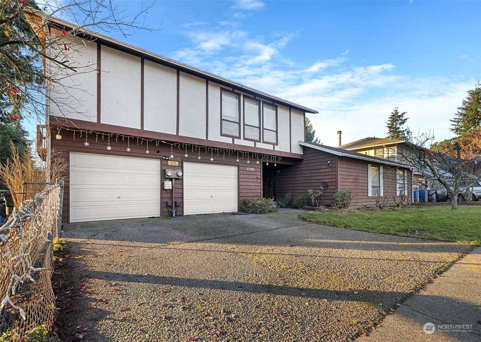 Shoreline, WA 98133,17305 Stone CT N