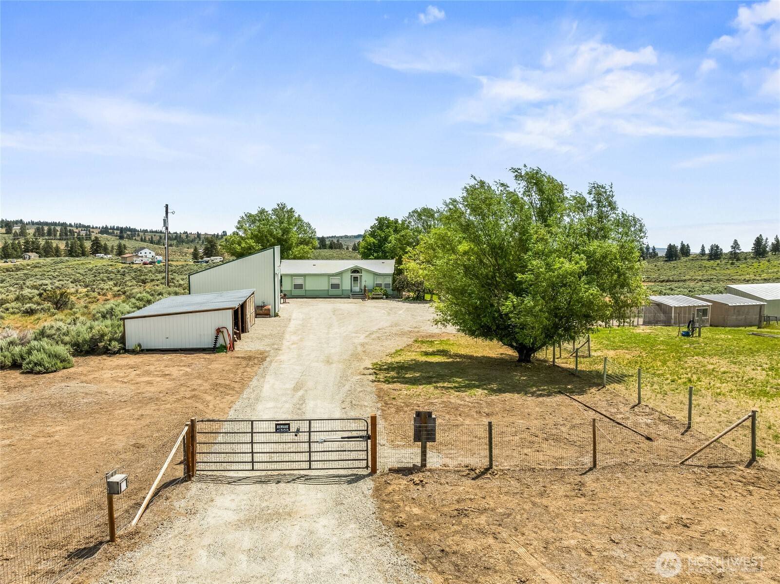 East Wenatchee, WA 98802,16161 Badger Mountain RD