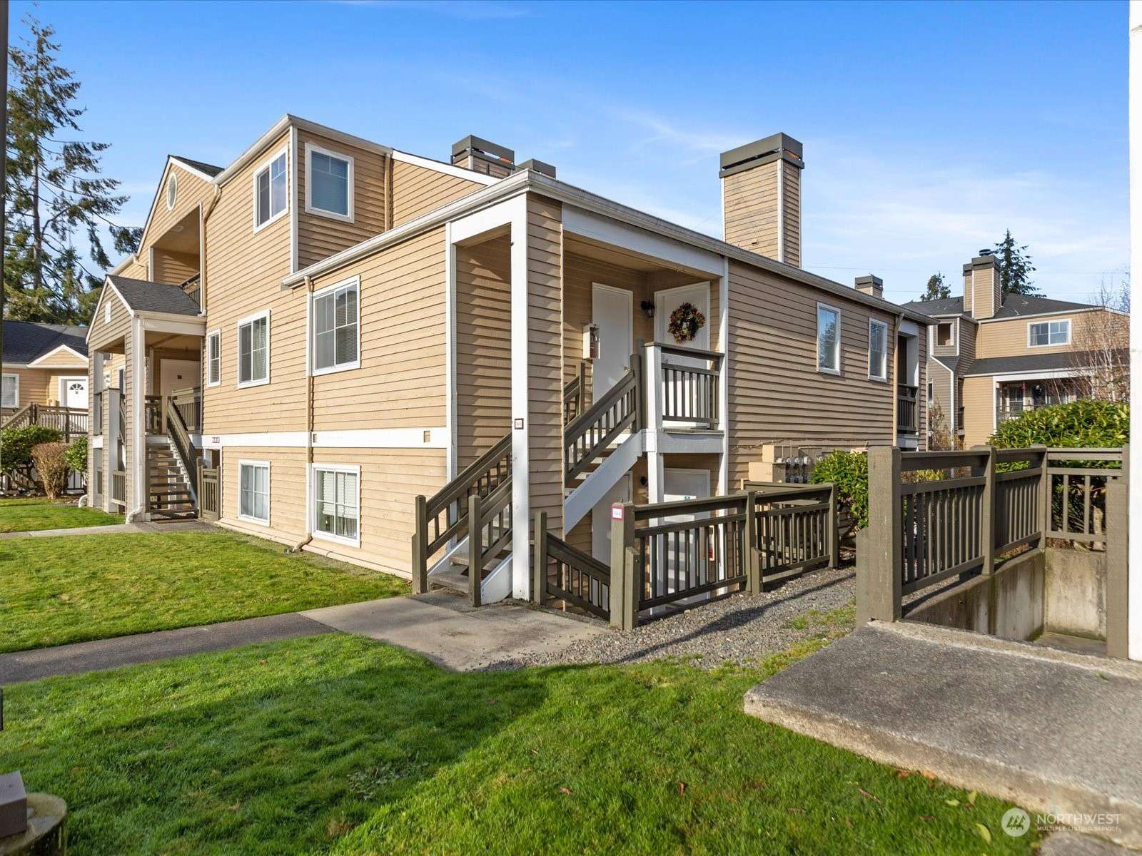 Mukilteo, WA 98275,5300 Harbour Pointe Blvd #304N