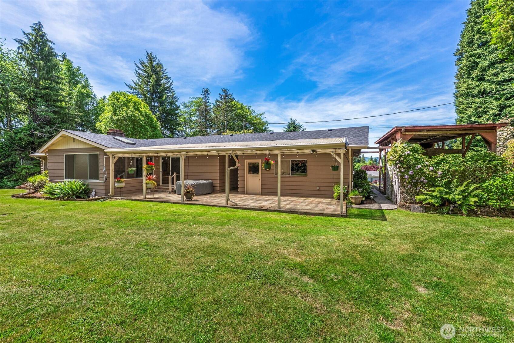 Cathlamet, WA 98612,309 E State Route 4
