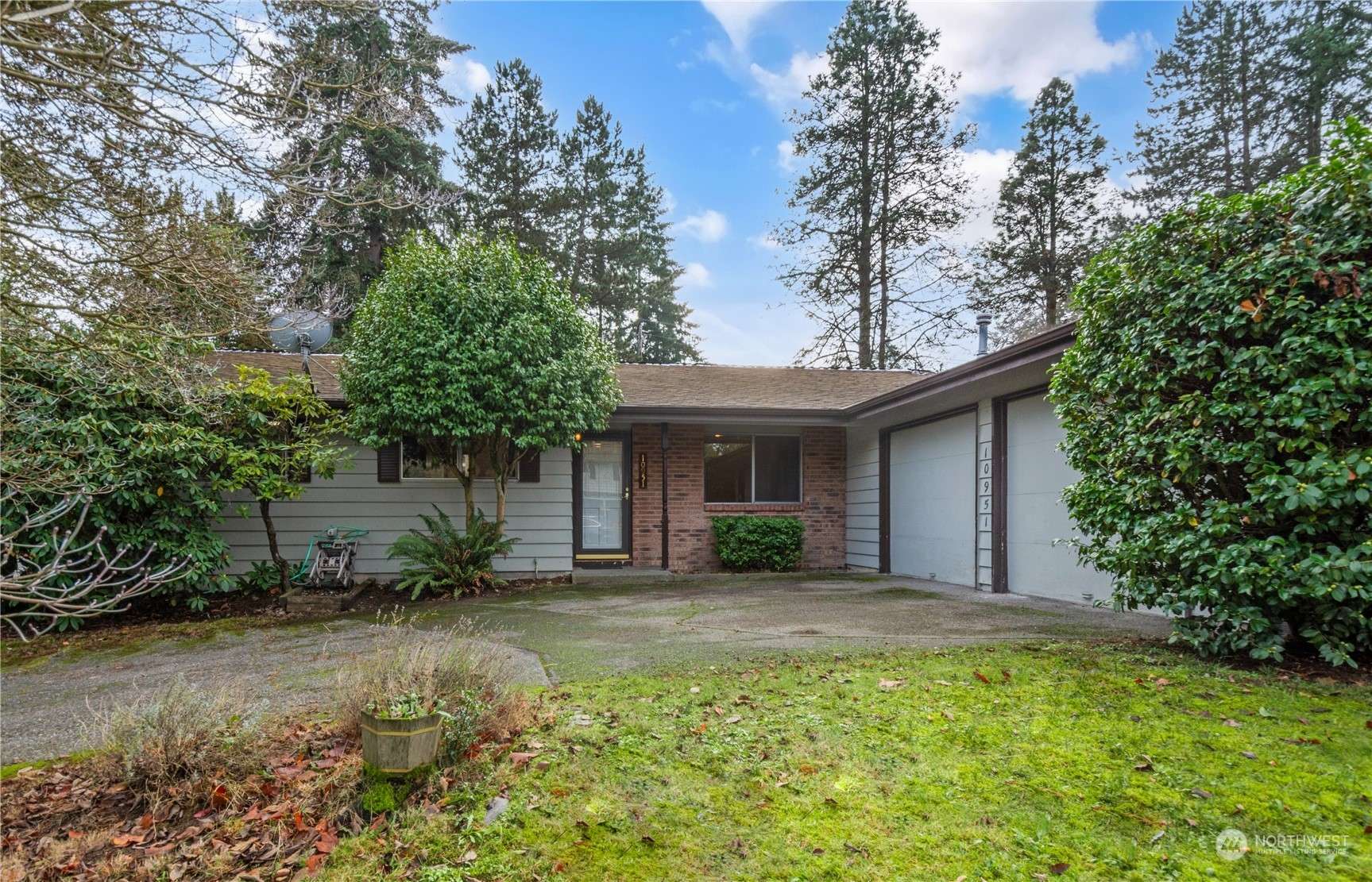 Kirkland, WA 98034,10951 NE 116th PL