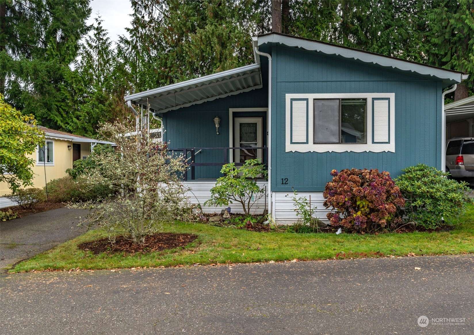 Poulsbo, WA 98370,600 NE Lincoln Rd #12