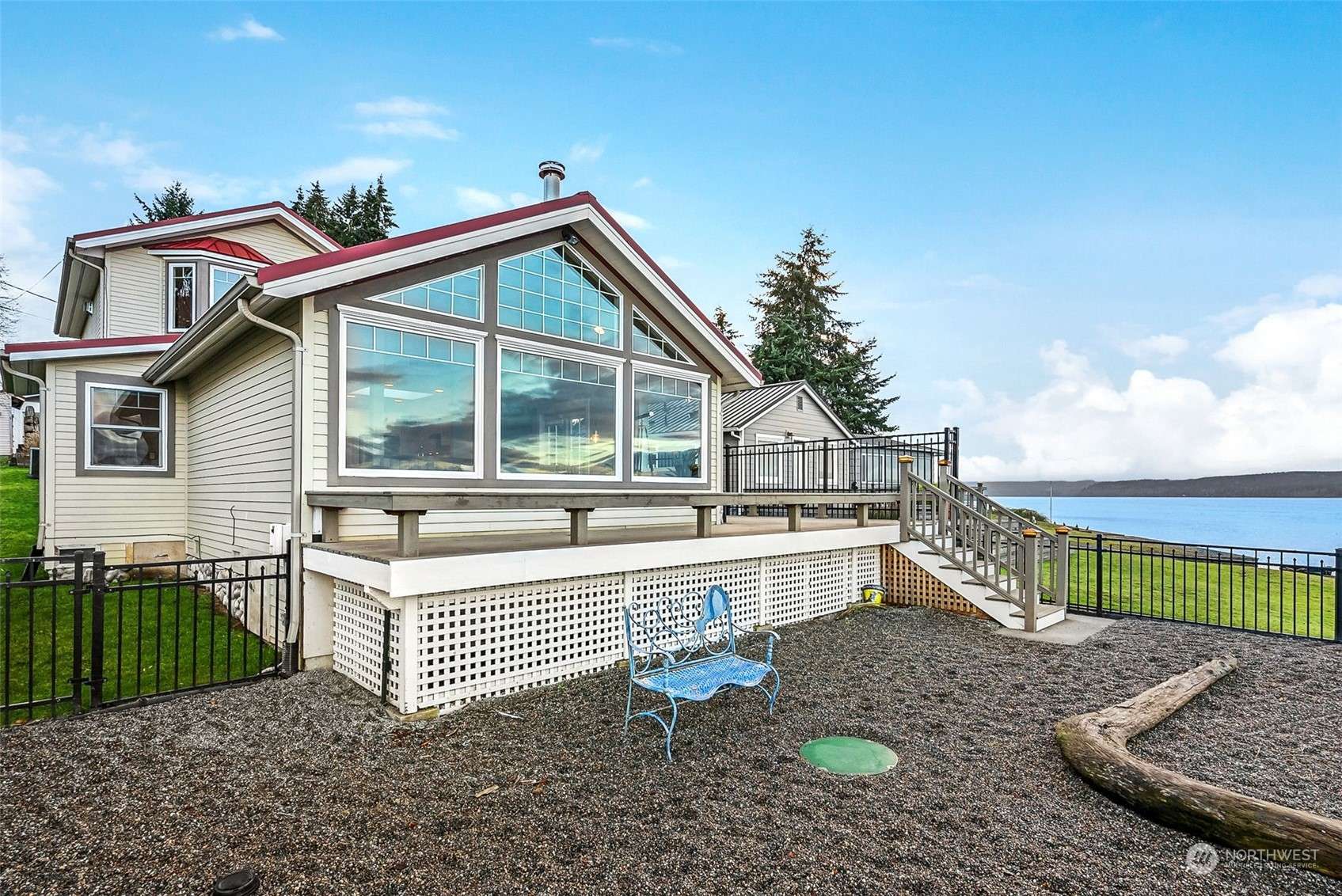 Poulsbo, WA 98370,29439 Beach DR NE