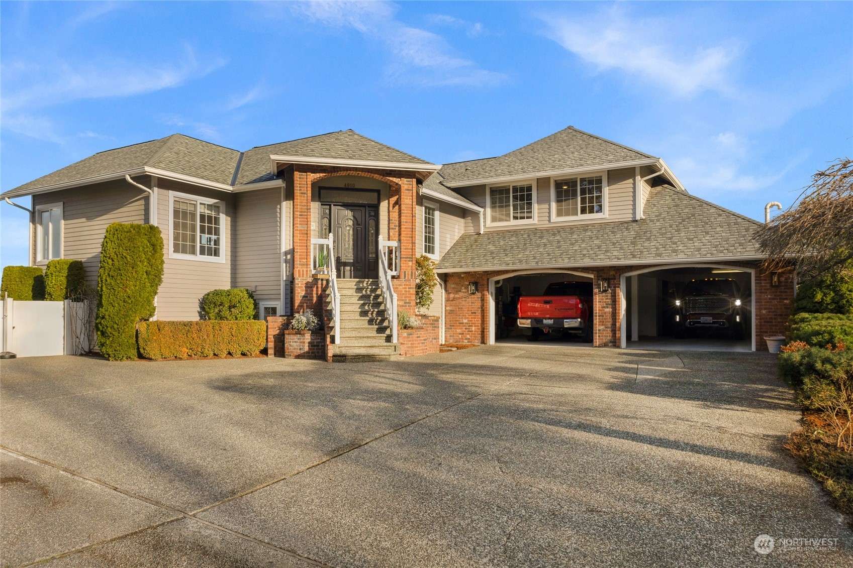 Everett, WA 98203,4910 Dover ST