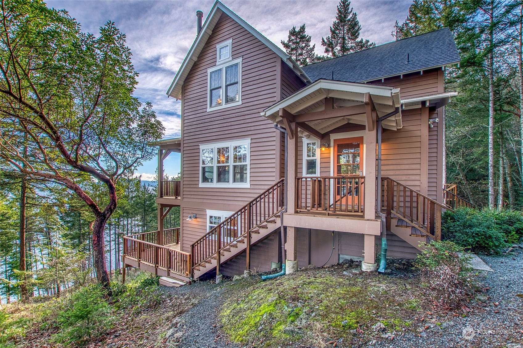 Orcas Island, WA 98245,181 Silvermoon LN