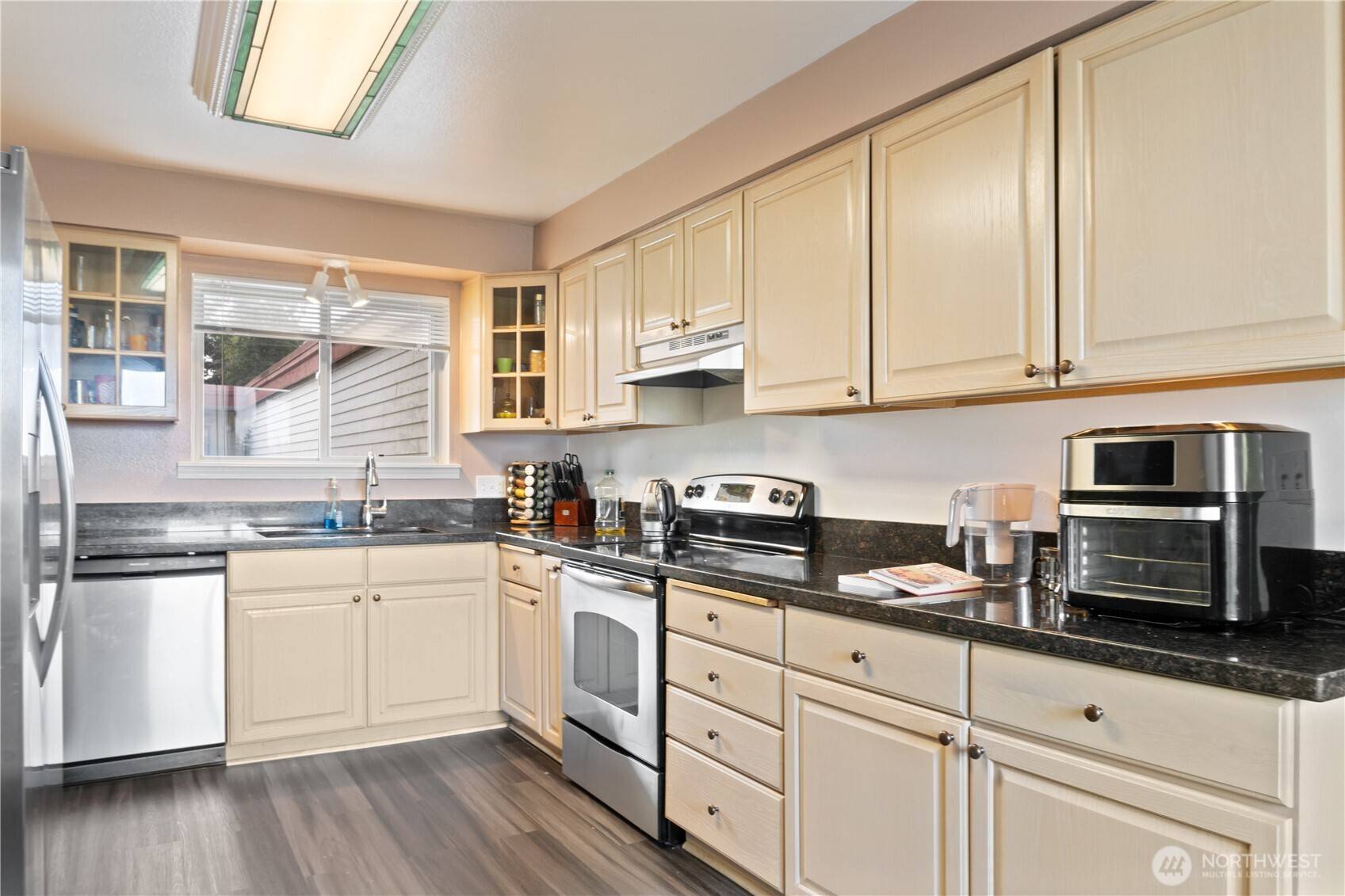 Edmonds, WA 98026,8516 196th ST SW #302
