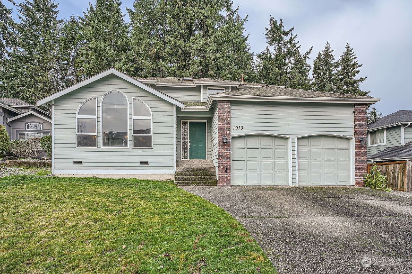 Federal Way, WA 98003,1910 S 379th ST