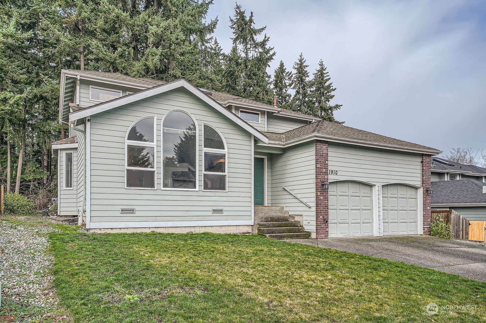 Federal Way, WA 98003,1910 S 379th ST