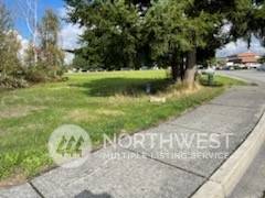 Mount Vernon, WA 98273,2121 Market ST